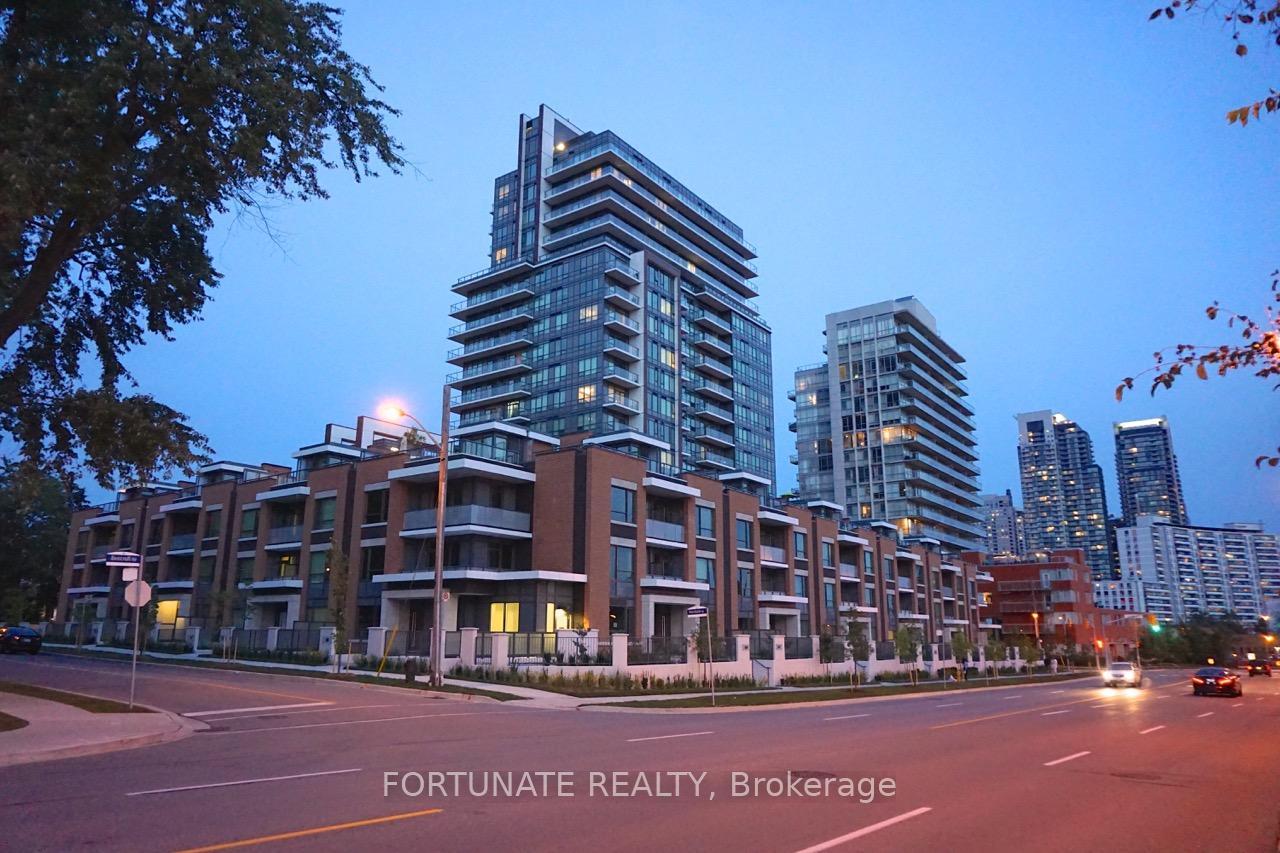 Front of Unit 906, 68 Canterbury Place
