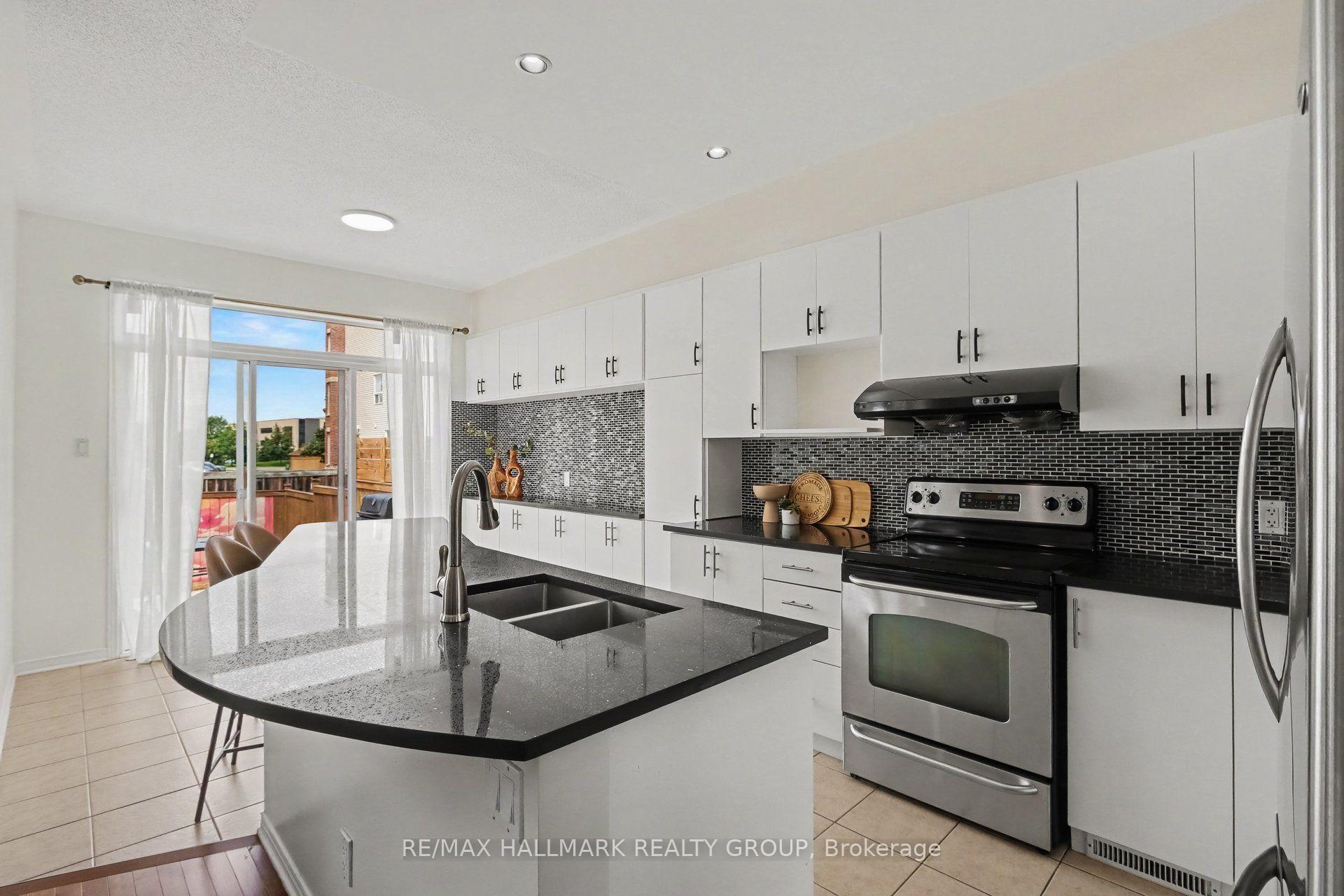 Photo 13 of 244 Calaveras Avenue, Ottawa, Barrhaven - Longfields — HOMEH