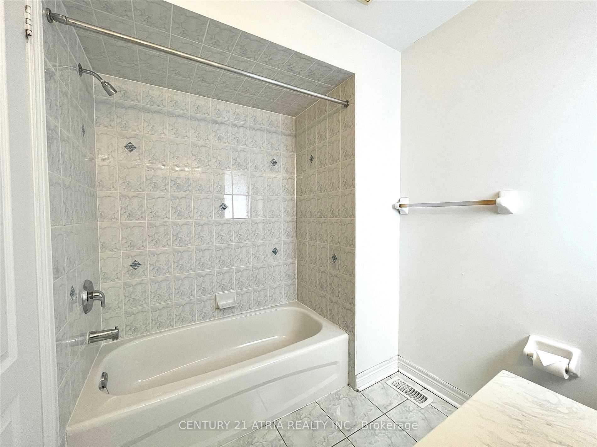 Photo 11 of 65 Michelina Terrace, Markham, Cornell — HOMEH