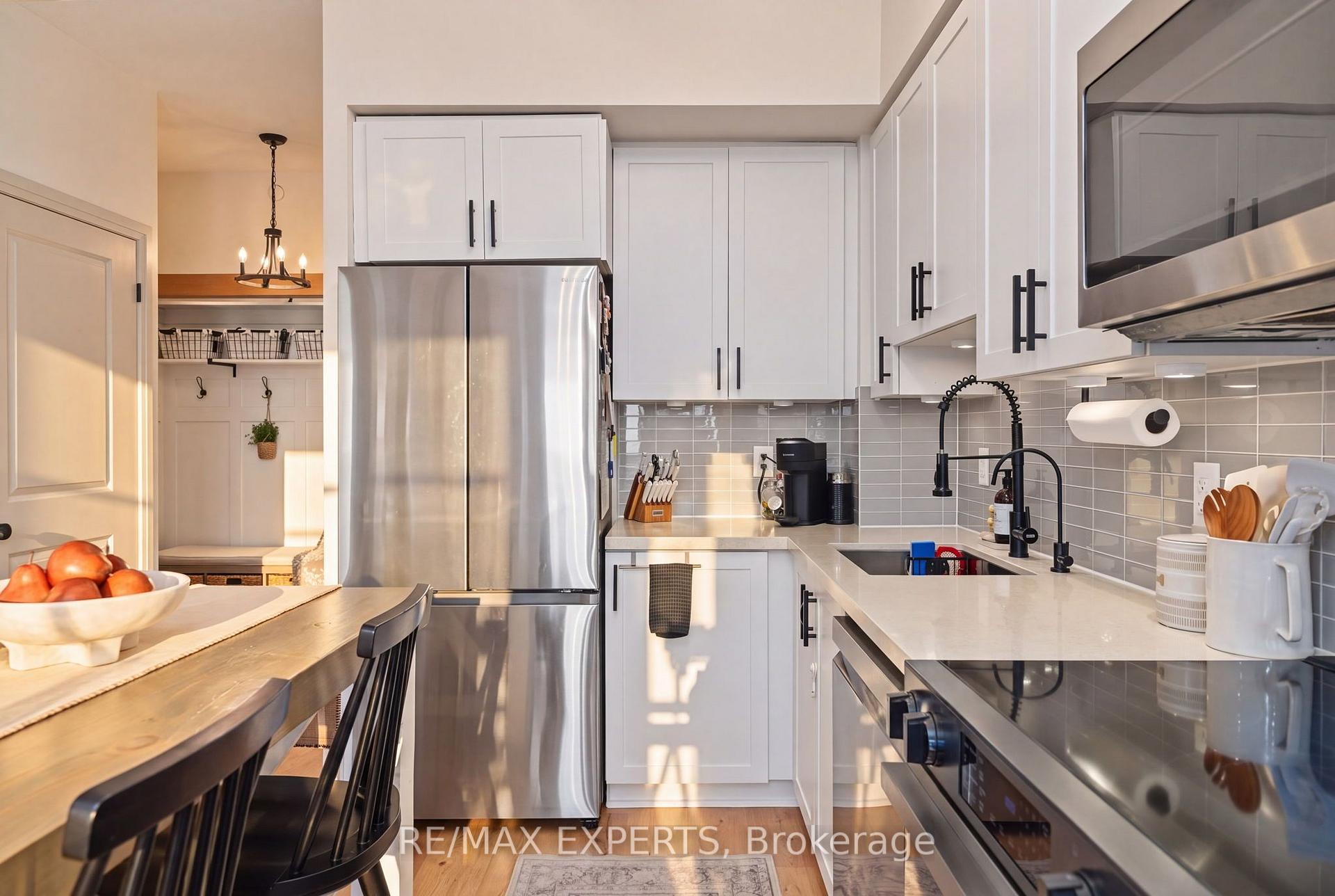 Photo 7 of Unit 707, 3700 Highway 7 Road, Vaughan, Vaughan Corporate Centre — HOMEH