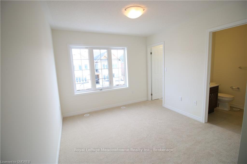 Photo 16 of 572 Allport Gate, Milton, Clarke — HOMEH