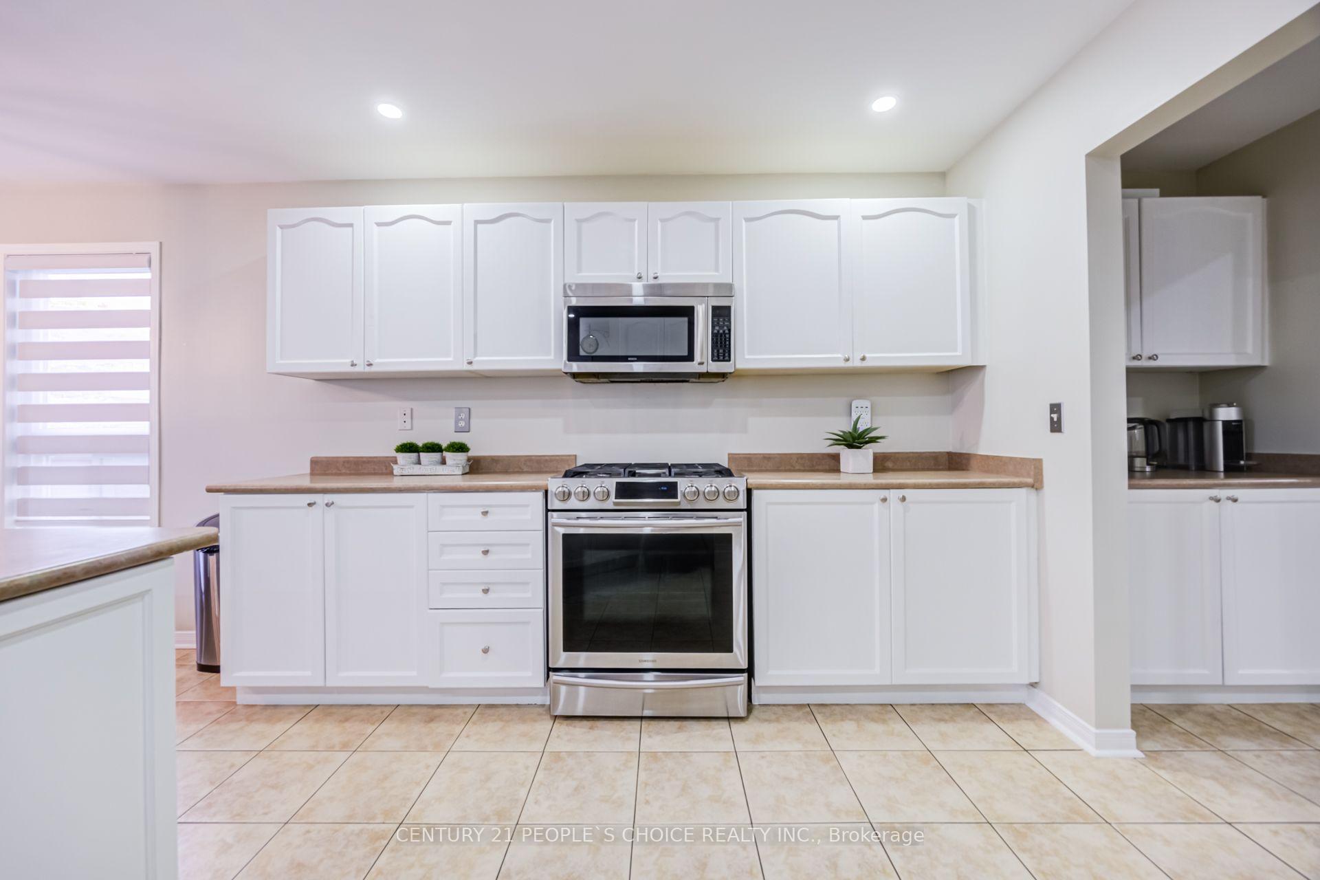 Photo 12 of 43 Jennings Drive, Clarington, Bowmanville — HOMEH