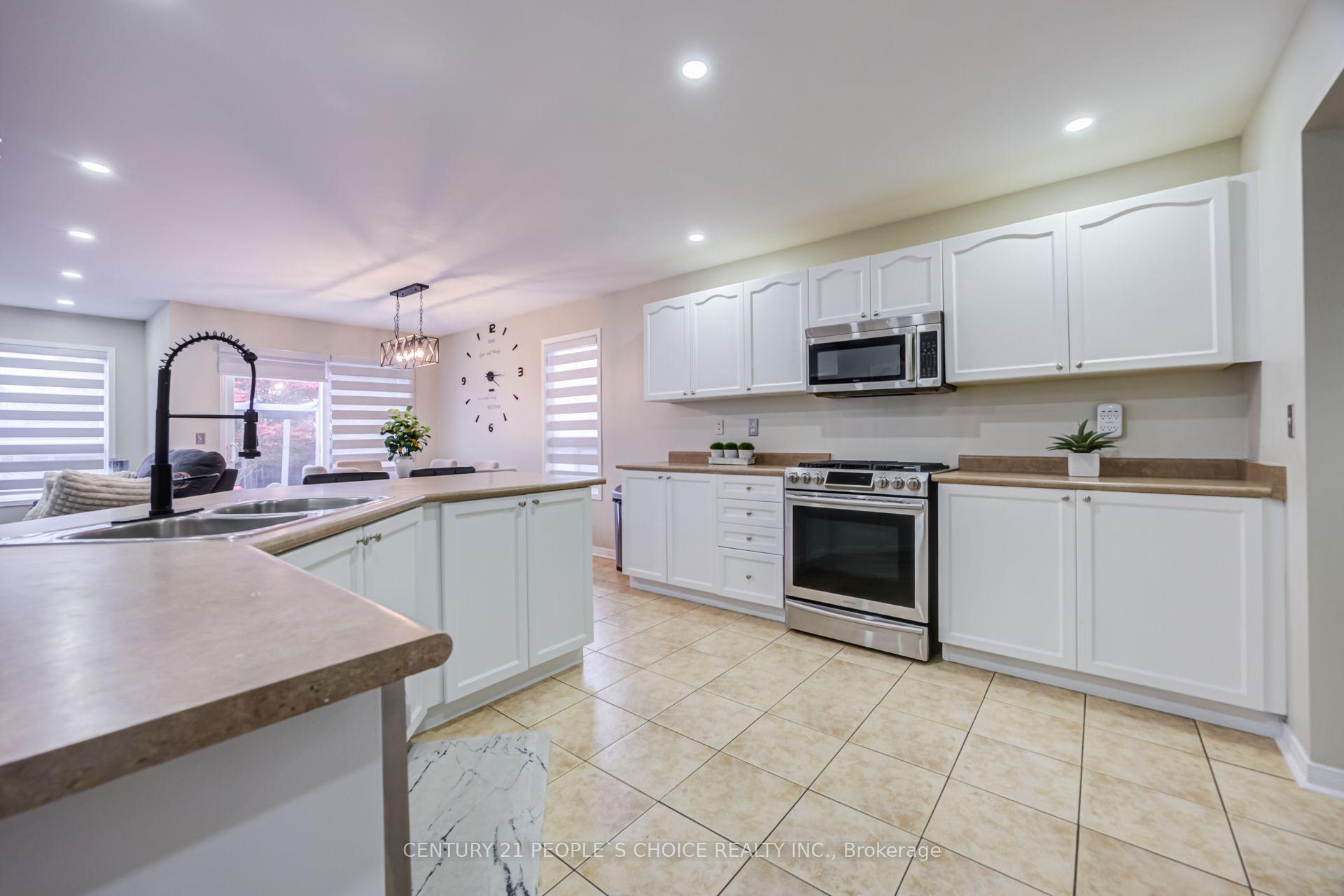 Photo 13 of 43 Jennings Drive, Clarington, Bowmanville — HOMEH