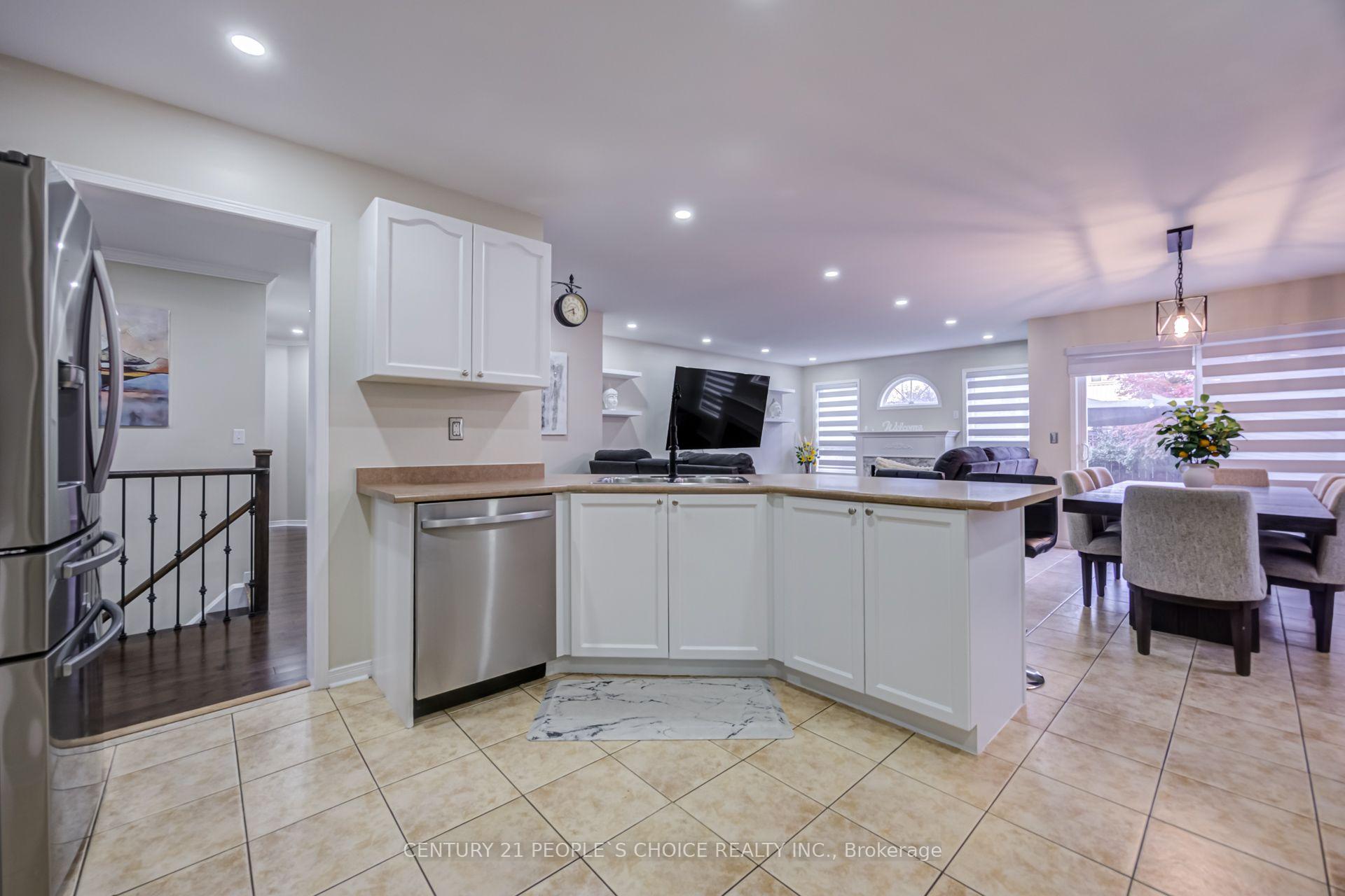 Photo 14 of 43 Jennings Drive, Clarington, Bowmanville — HOMEH