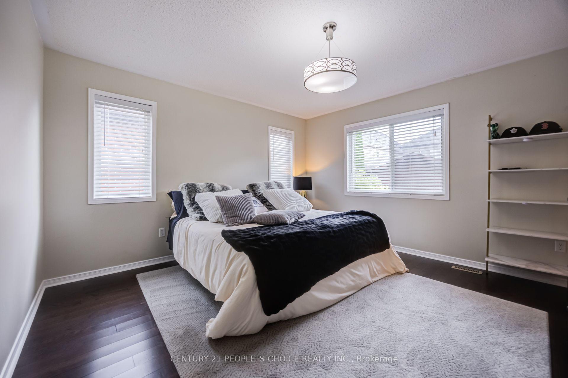 Photo 21 of 43 Jennings Drive, Clarington, Bowmanville — HOMEH
