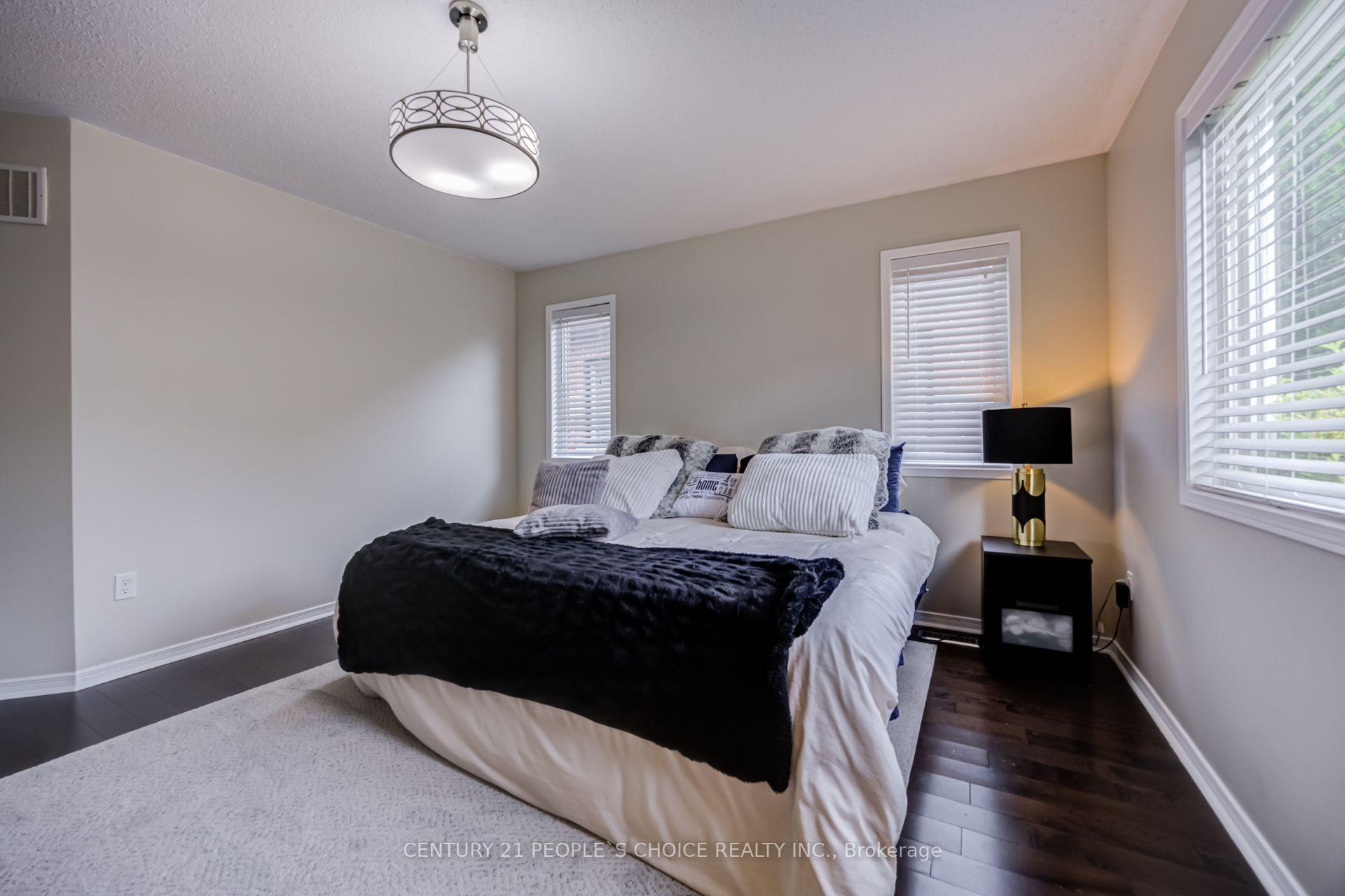 Photo 22 of 43 Jennings Drive, Clarington, Bowmanville — HOMEH