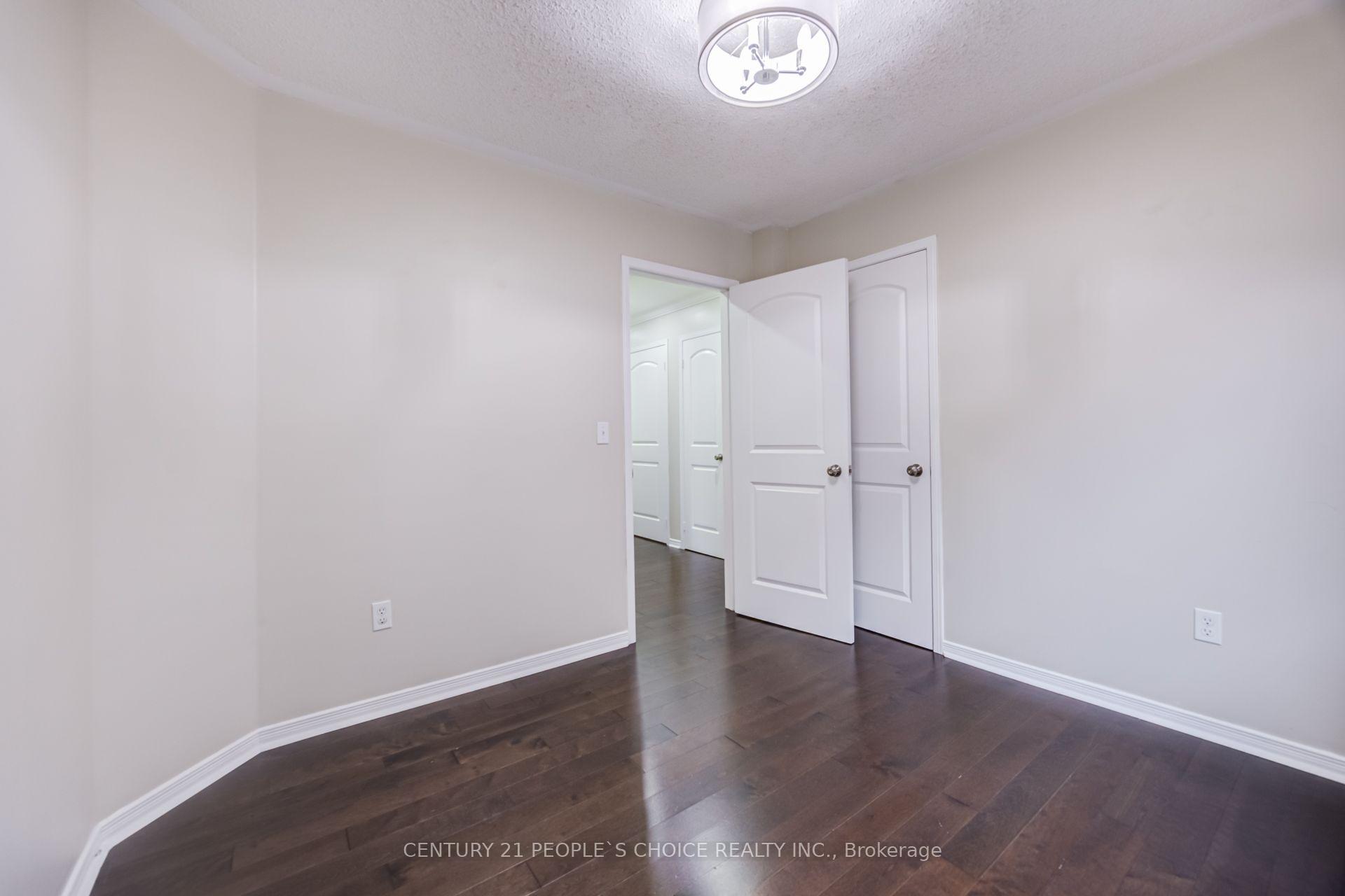 Photo 26 of 43 Jennings Drive, Clarington, Bowmanville — HOMEH