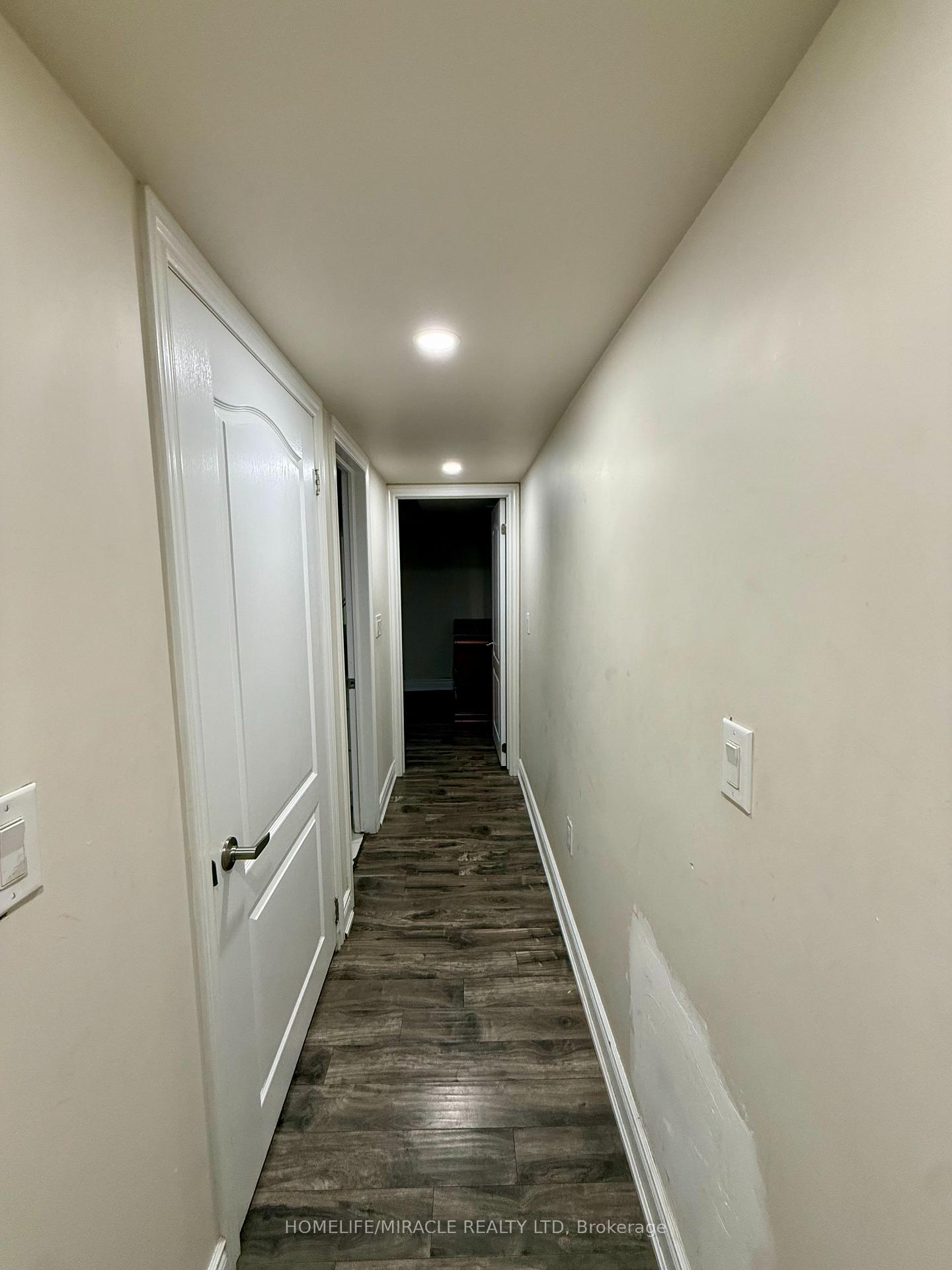 Photo 12 of 17 Troyer Street, Brampton, Northwest Brampton — HOMEH
