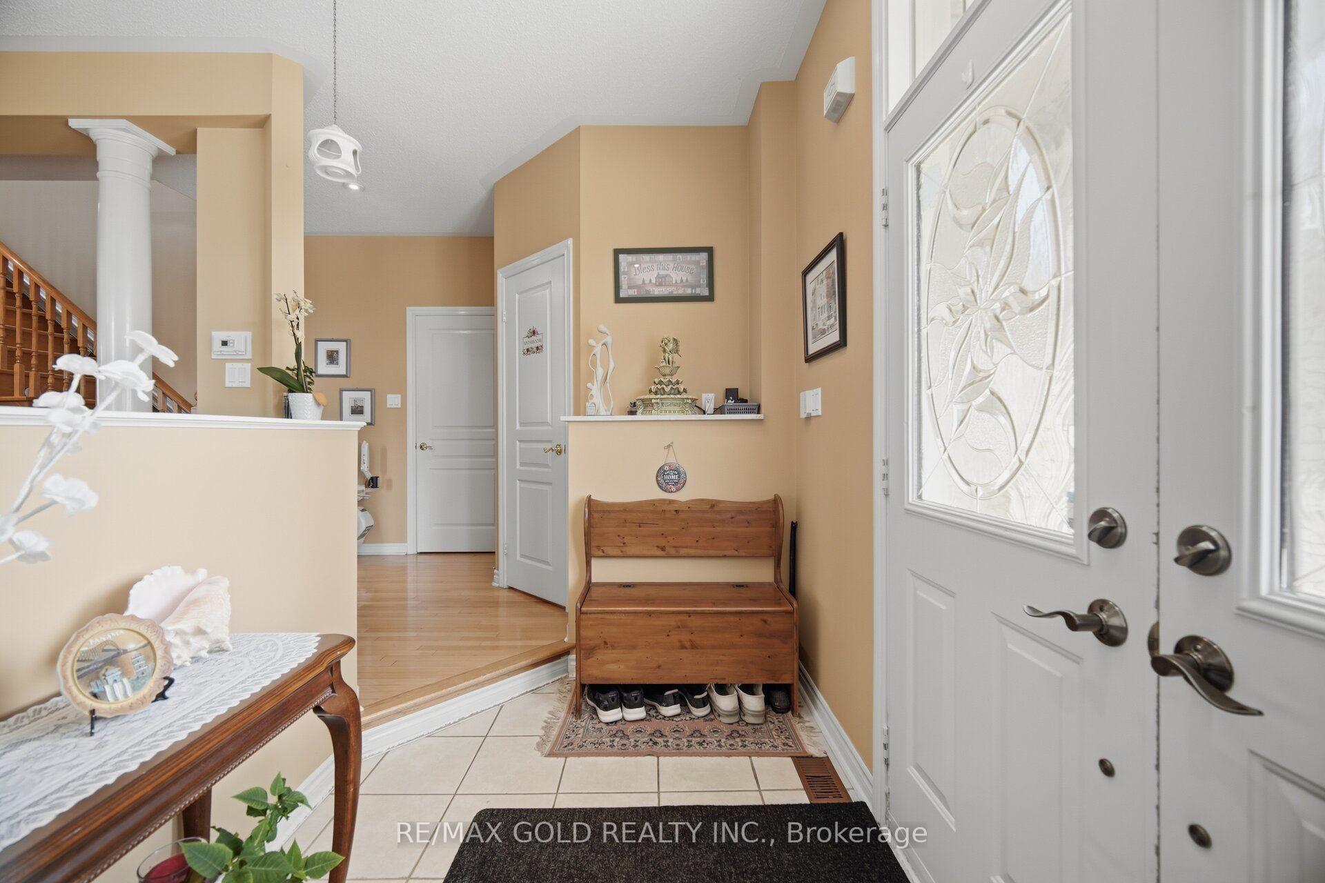 Photo 6 of 2 Sprucewood Crescent, Clarington, Rural Clarington — HOMEH