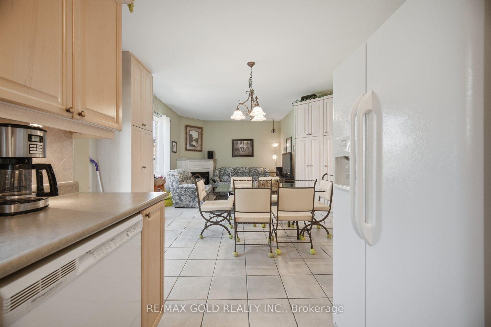Photo 15 of 2 Sprucewood Crescent, Clarington, Rural Clarington — HOMEH