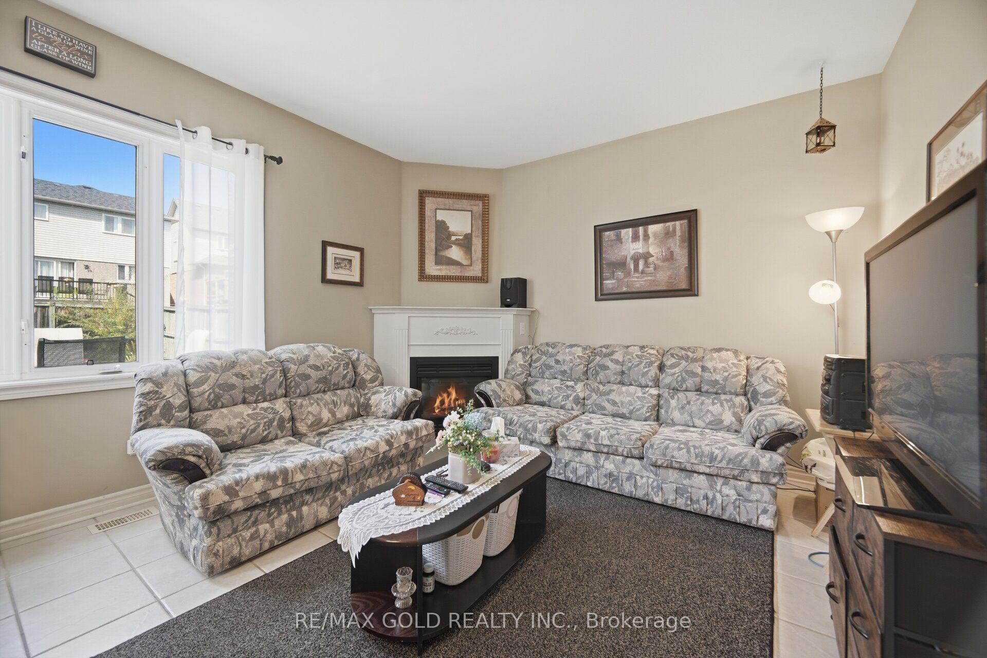 Photo 16 of 2 Sprucewood Crescent, Clarington, Rural Clarington — HOMEH
