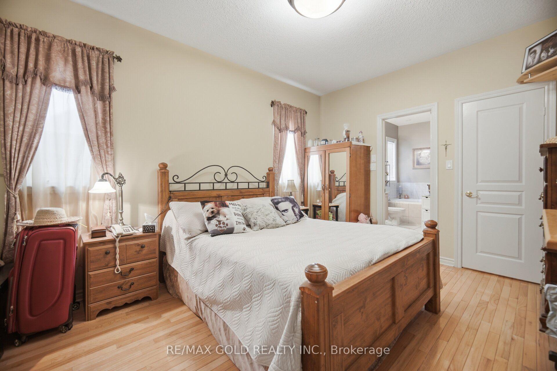 Photo 19 of 2 Sprucewood Crescent, Clarington, Rural Clarington — HOMEH
