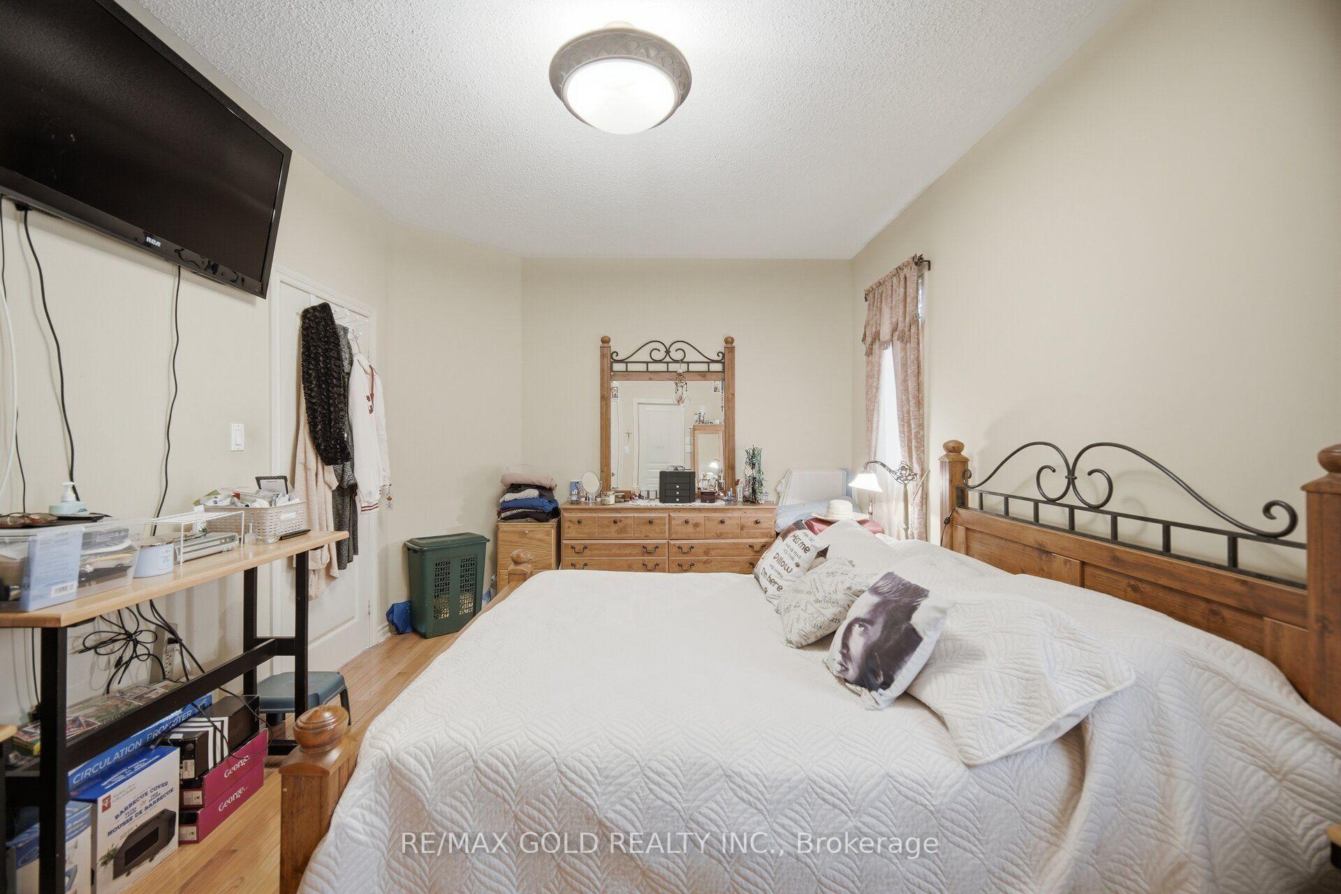 Photo 20 of 2 Sprucewood Crescent, Clarington, Rural Clarington — HOMEH