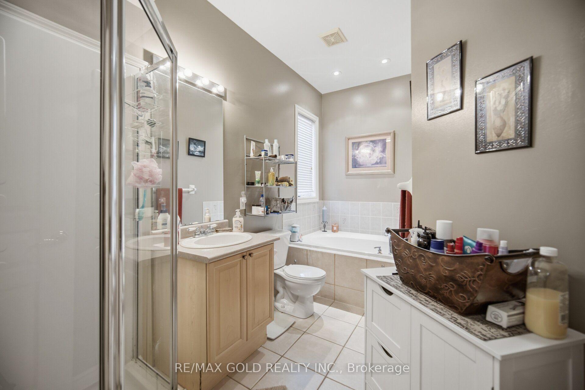 Photo 21 of 2 Sprucewood Crescent, Clarington, Rural Clarington — HOMEH