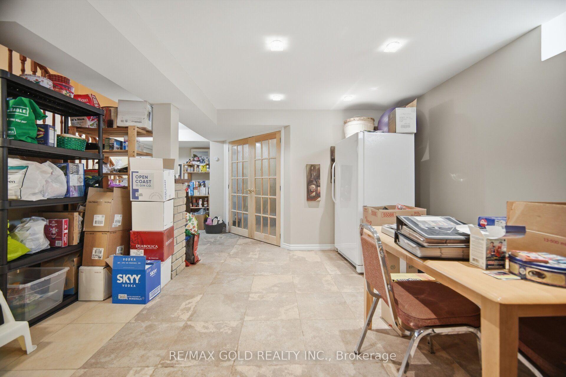 Photo 35 of 2 Sprucewood Crescent, Clarington, Rural Clarington — HOMEH