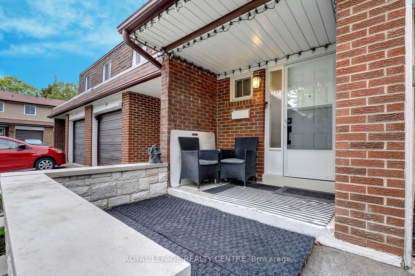 Photo 5 of Unit 60, 3025 Cedarglen Gate, Mississauga, Erindale — HOMEH