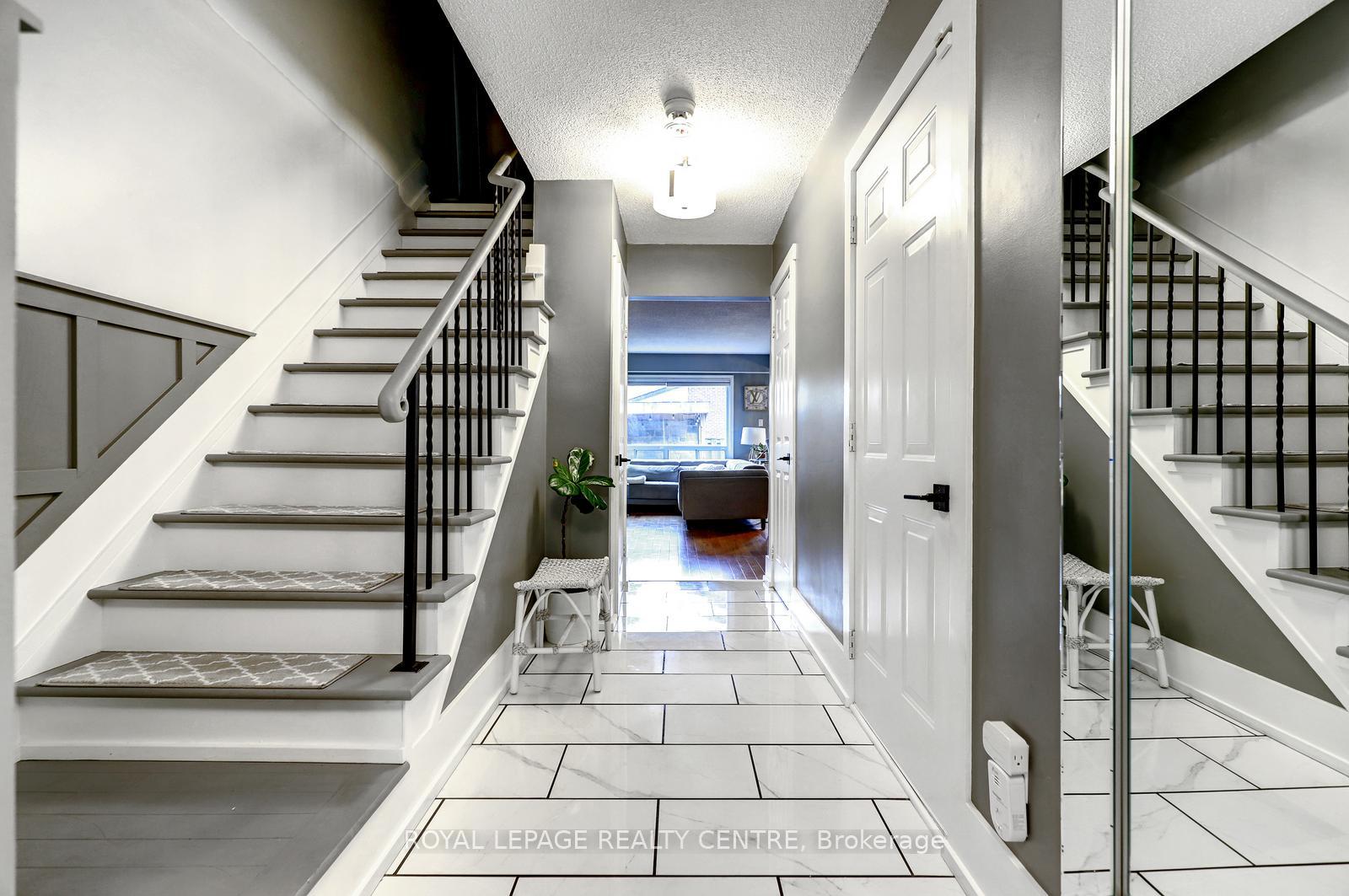 Photo 8 of Unit 60, 3025 Cedarglen Gate, Mississauga, Erindale — HOMEH