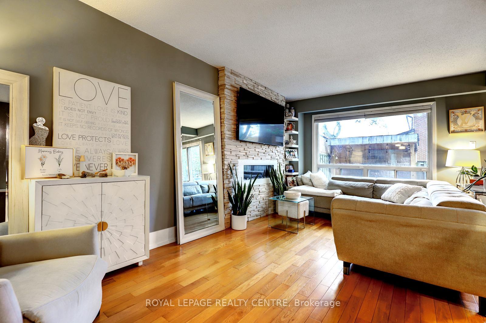 Photo 10 of Unit 60, 3025 Cedarglen Gate, Mississauga, Erindale — HOMEH