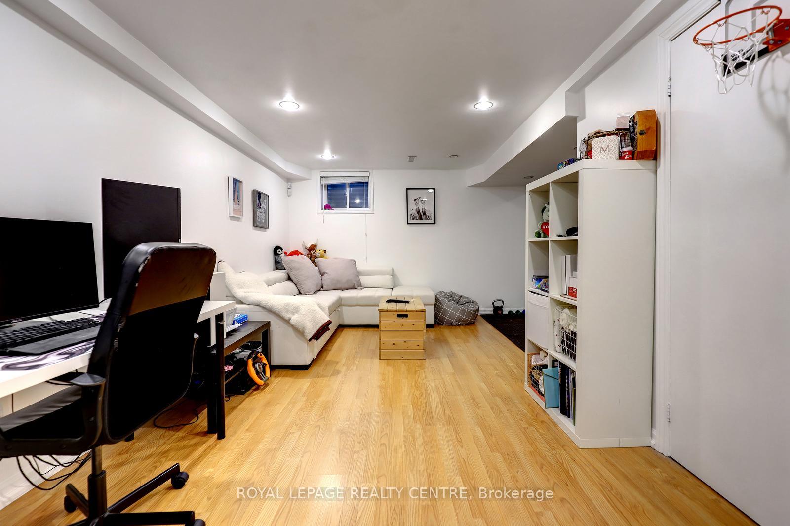 Photo 33 of Unit 60, 3025 Cedarglen Gate, Mississauga, Erindale — HOMEH