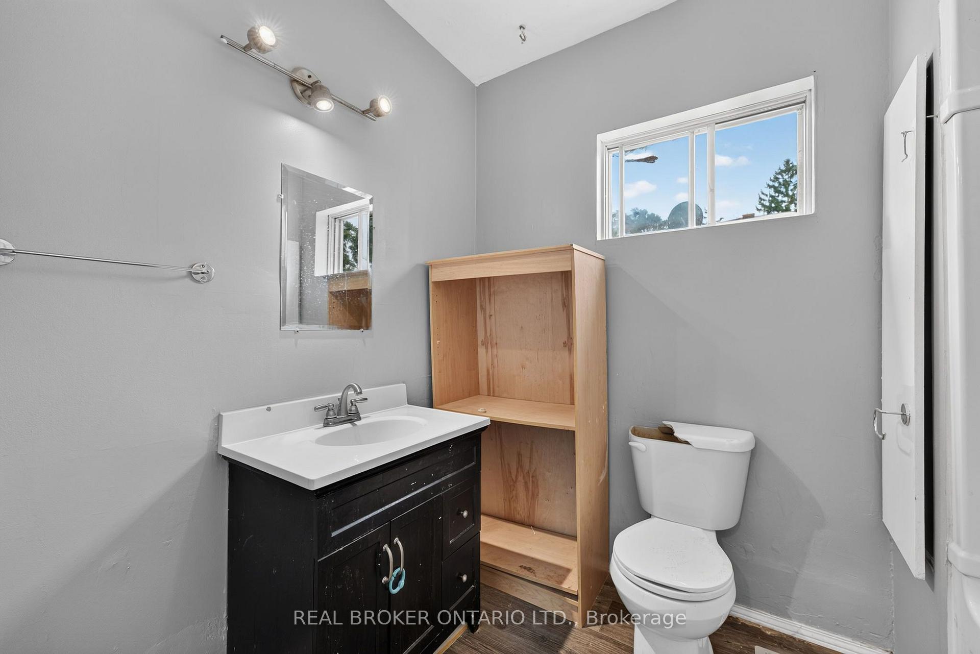 Photo 13 of 19 Coleman Street, Huron East, Seaforth — HOMEH