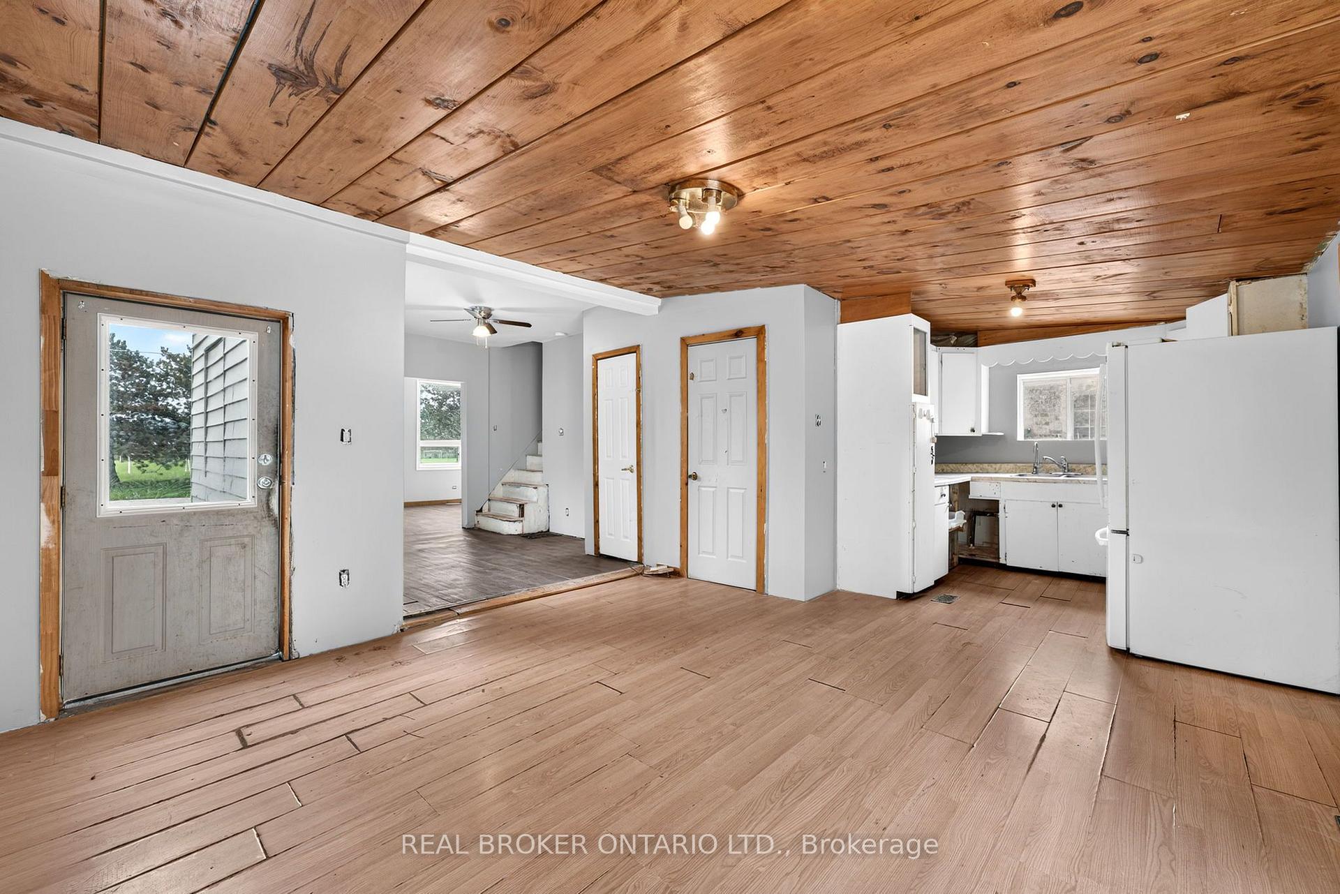 Photo 17 of 19 Coleman Street, Huron East, Seaforth — HOMEH
