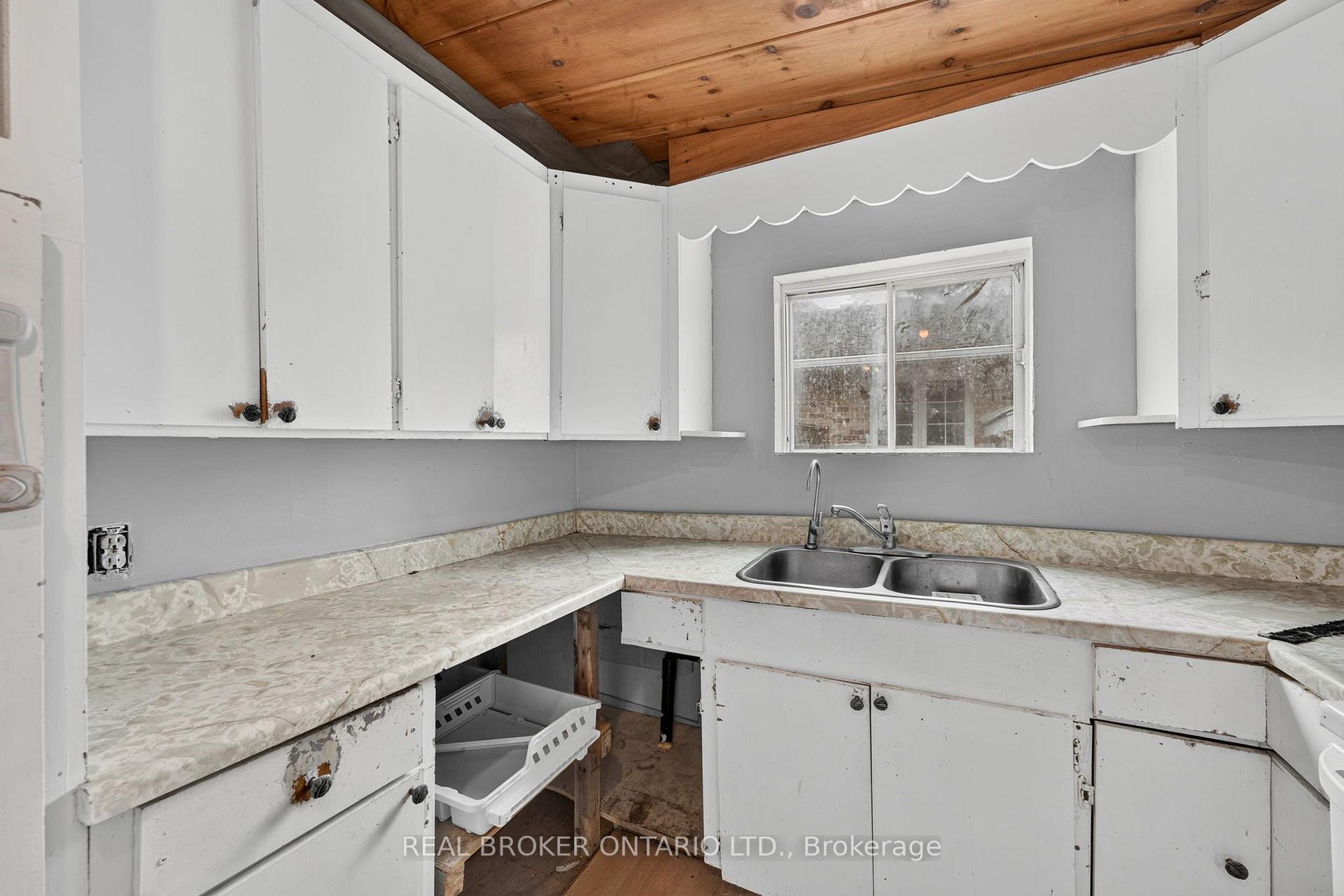 Photo 20 of 19 Coleman Street, Huron East, Seaforth — HOMEH