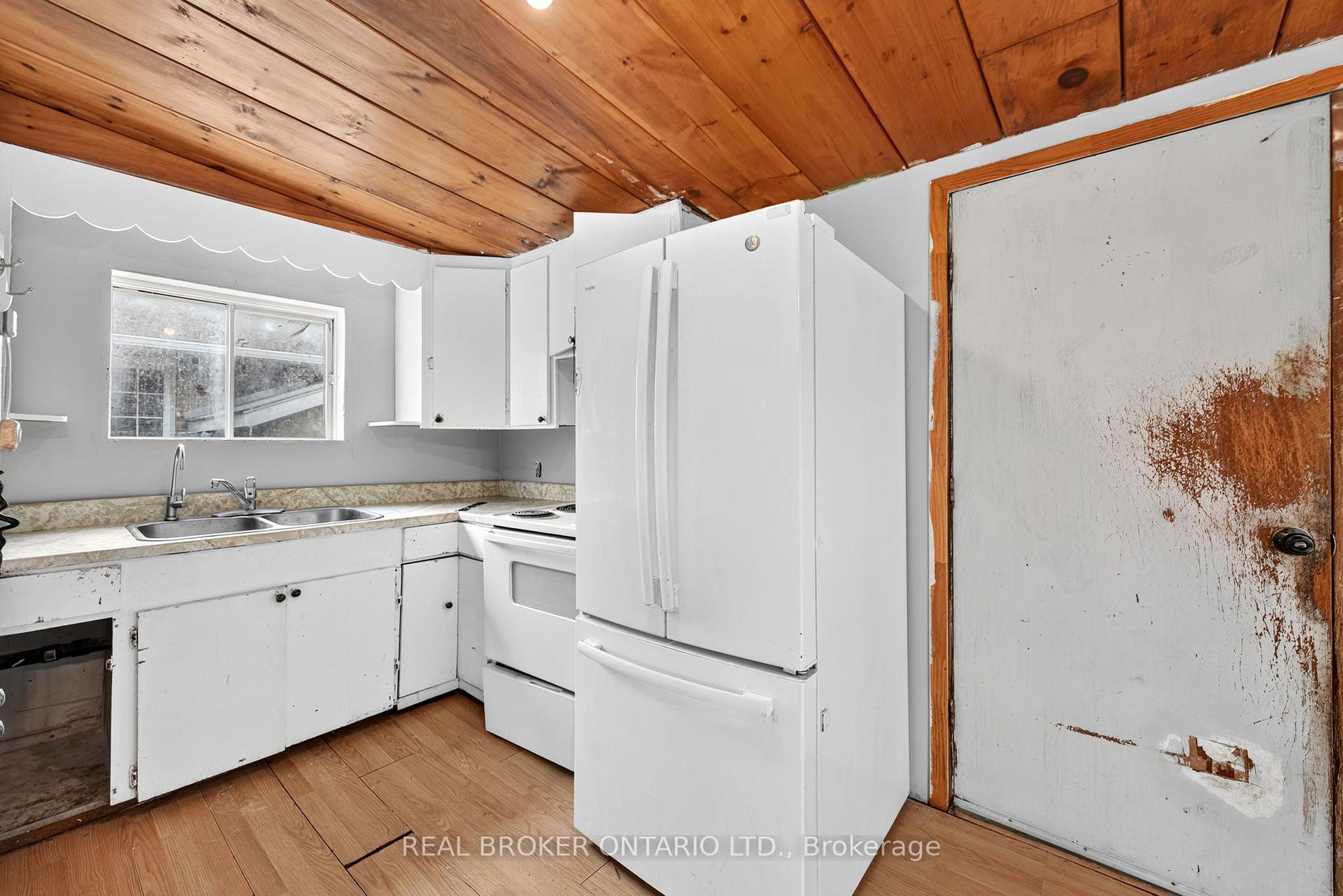 Photo 21 of 19 Coleman Street, Huron East, Seaforth — HOMEH