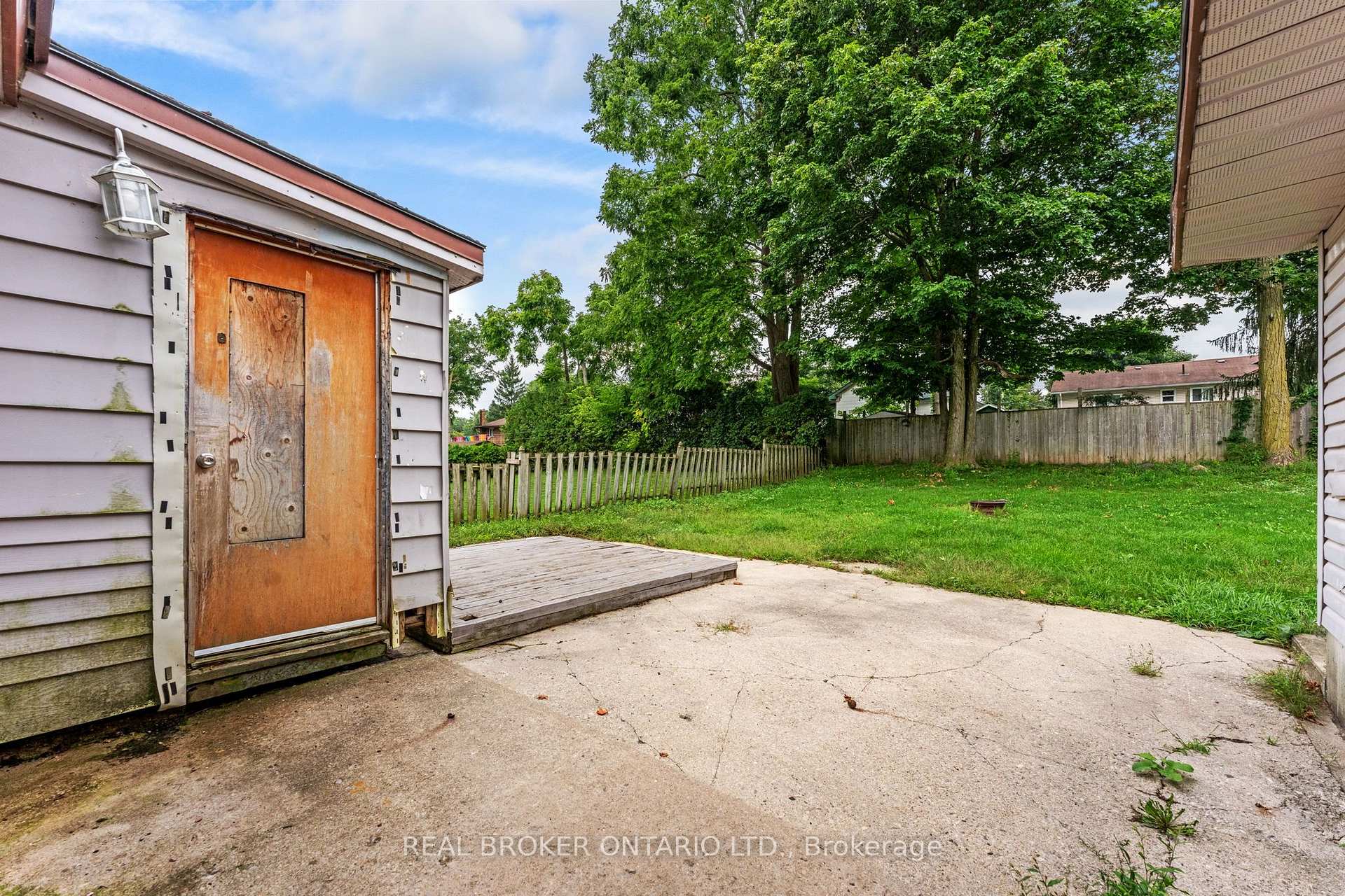 Photo 33 of 19 Coleman Street, Huron East, Seaforth — HOMEH
