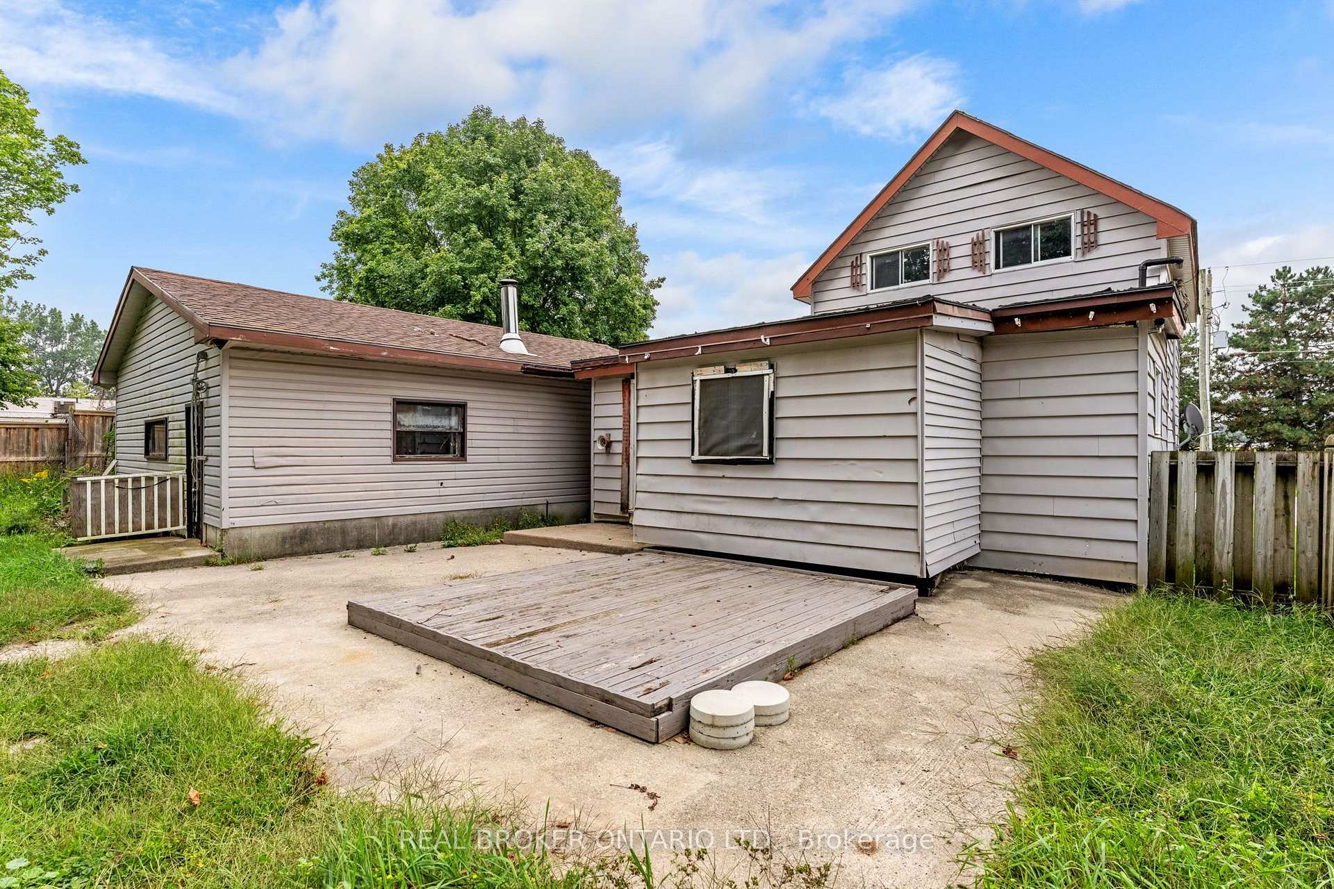 Photo 37 of 19 Coleman Street, Huron East, Seaforth — HOMEH