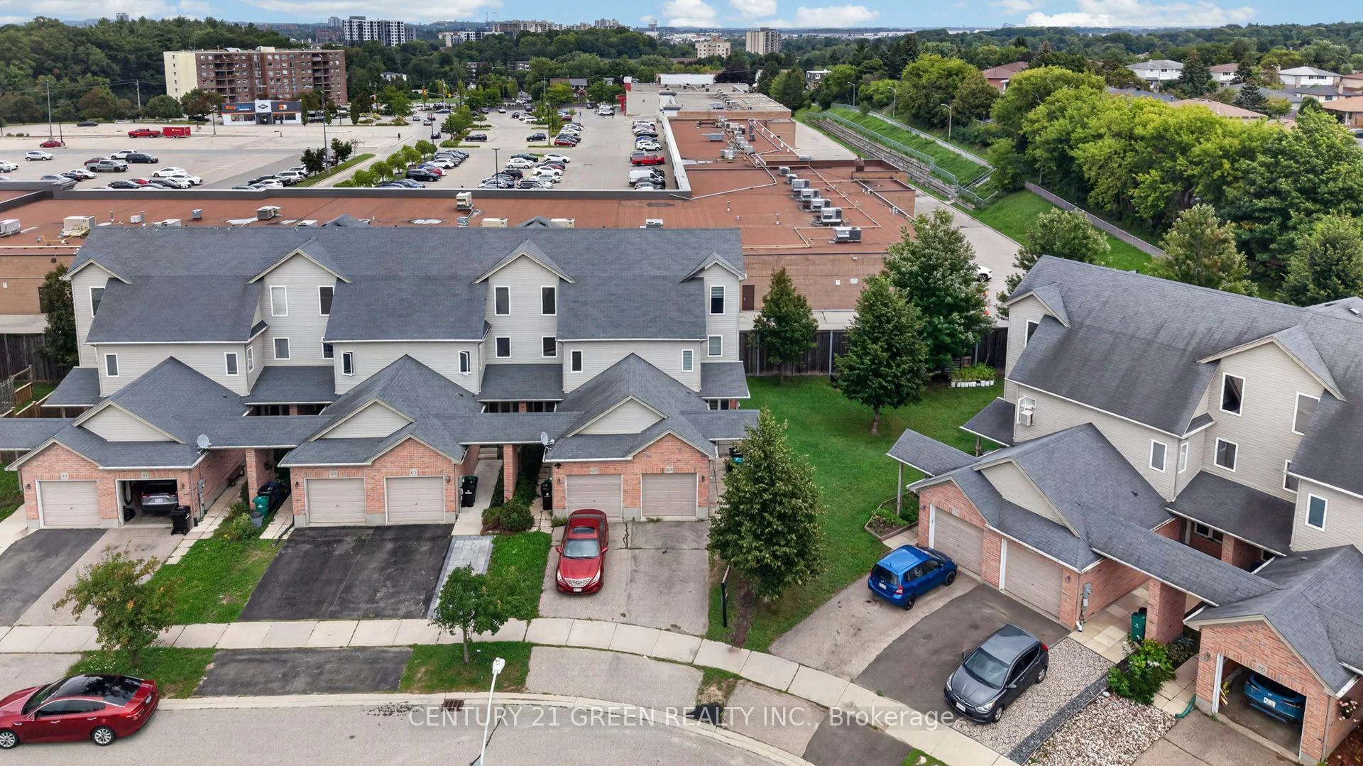 Photo 8 of 69 Brookfield Crescent, Kitchener, Country Hills West — HOMEH