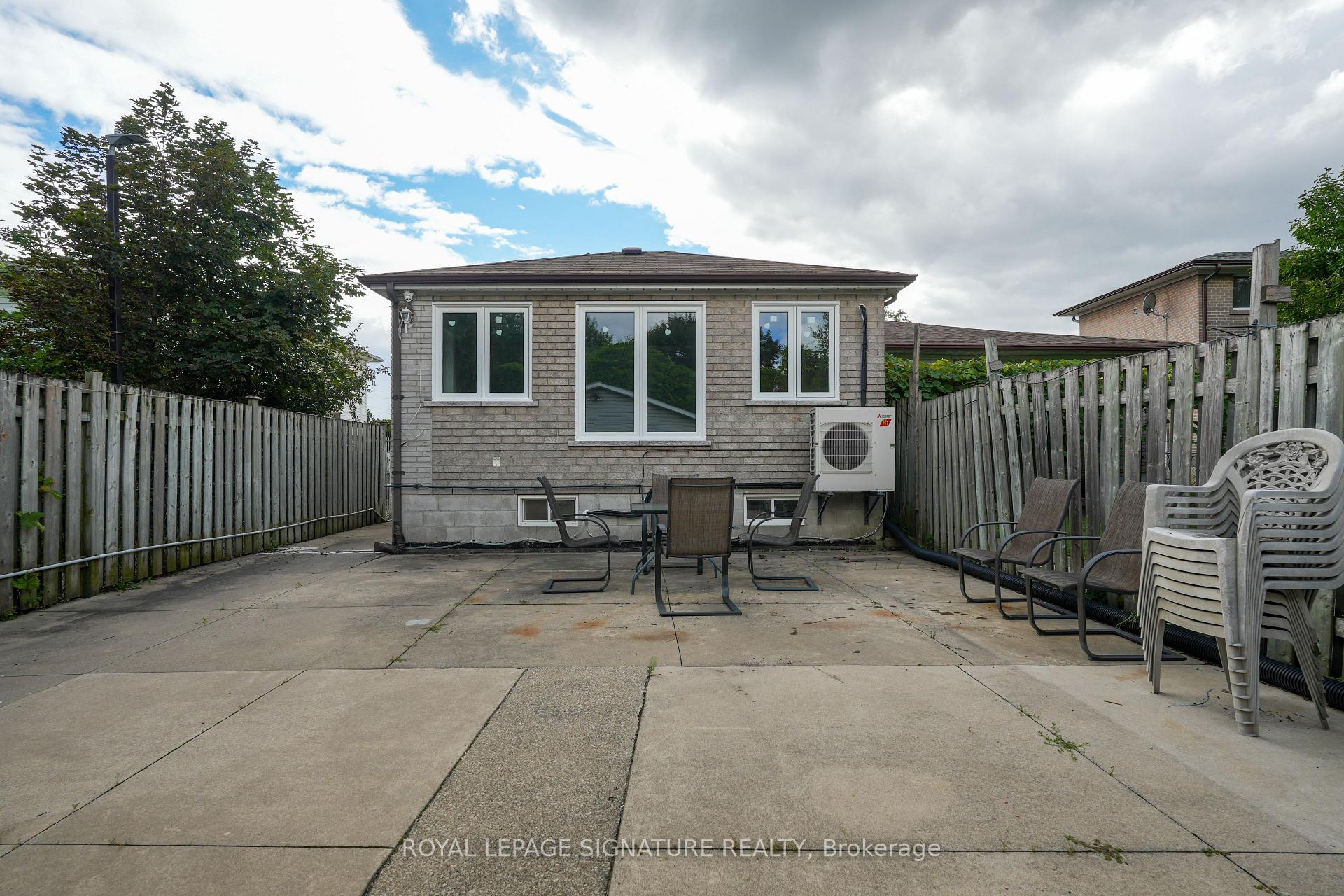 Photo 1 of Unit Lower, 674 Abana Road, Mississauga, Cooksville — HOMEH