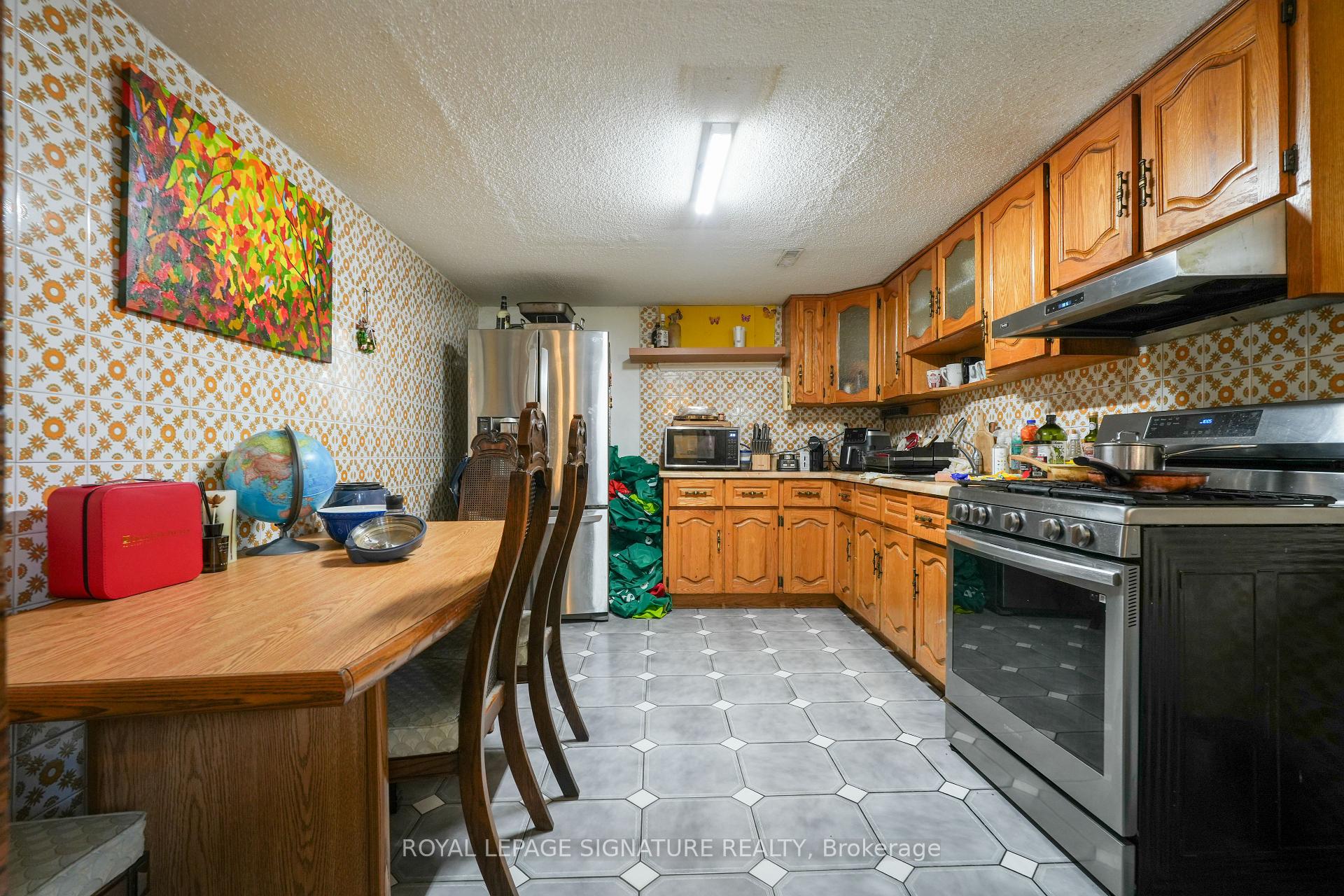 Photo 9 of Unit Lower, 674 Abana Road, Mississauga, Cooksville — HOMEH