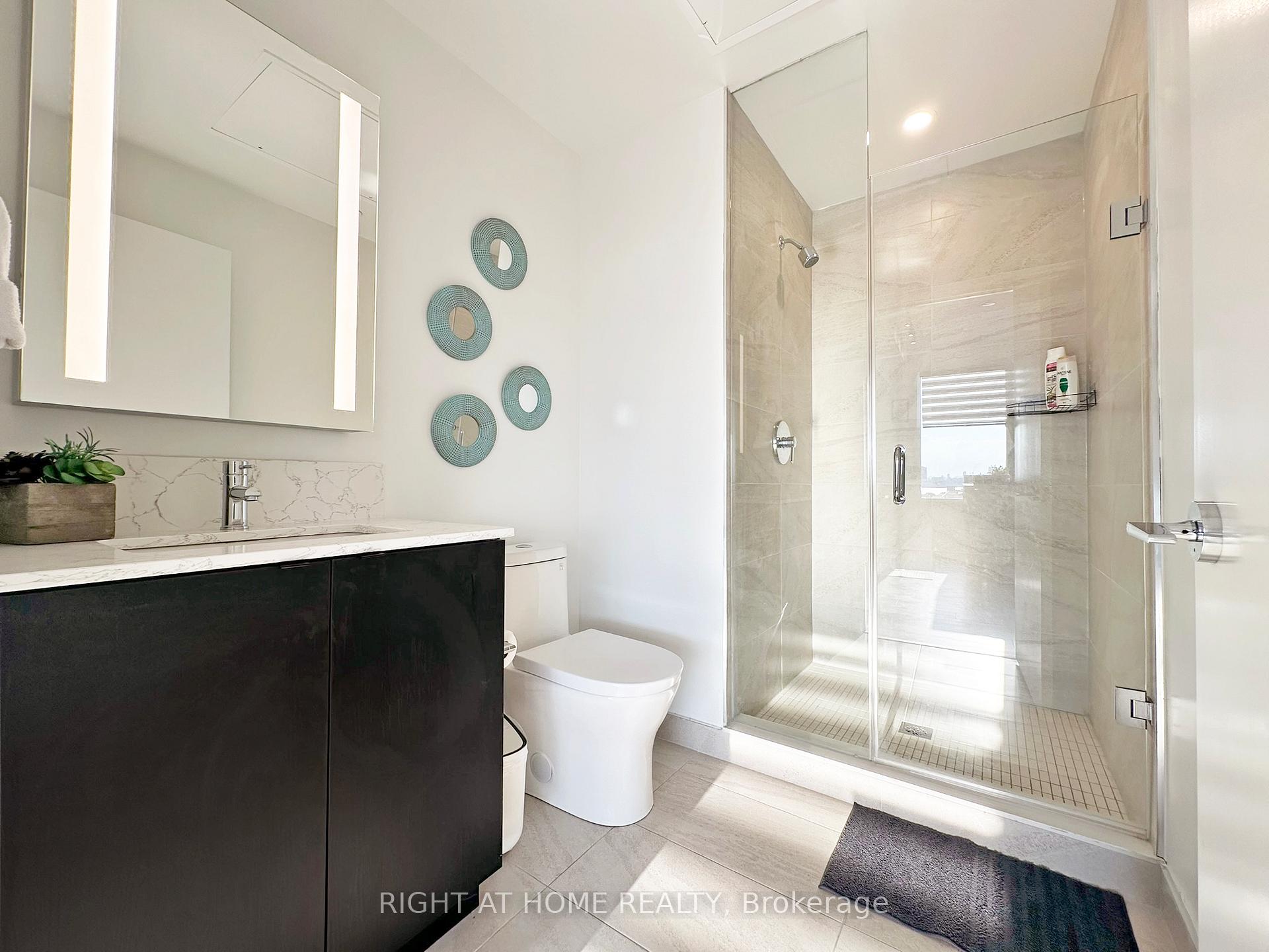 Photo 5 of Unit LPH12, 270 Dufferin Street, Toronto, South Parkdale — HOMEH