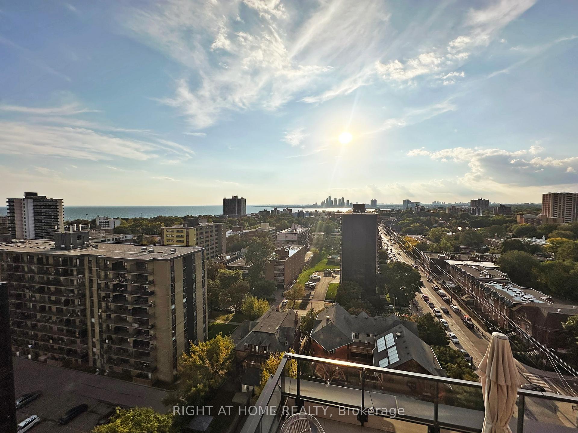 Photo 12 of Unit LPH12, 270 Dufferin Street, Toronto, South Parkdale — HOMEH