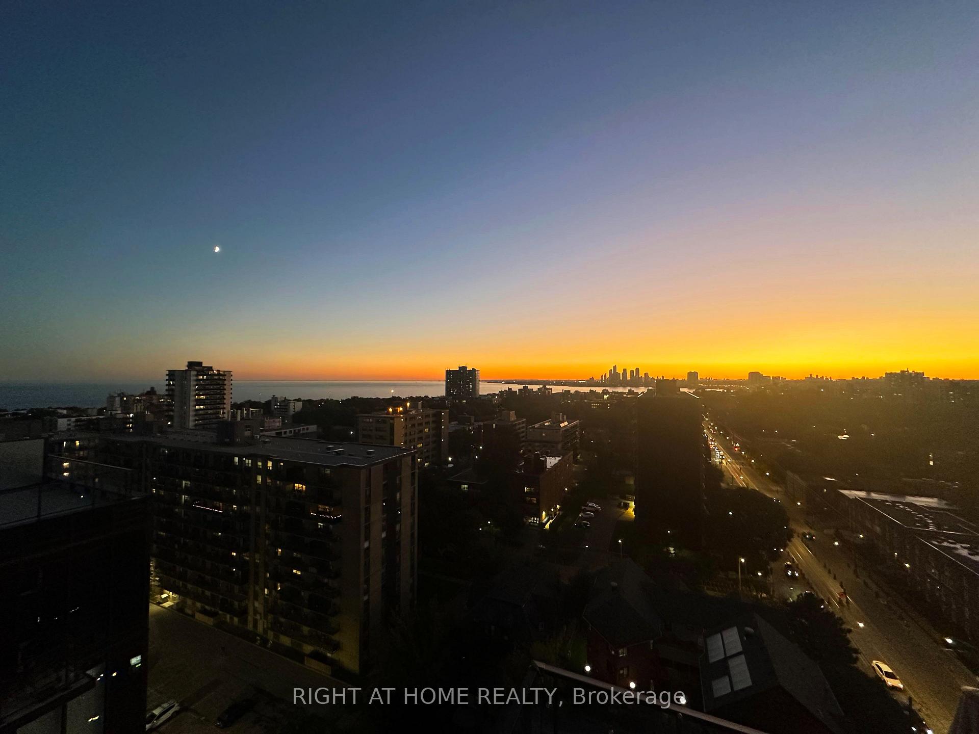 Photo 13 of Unit LPH12, 270 Dufferin Street, Toronto, South Parkdale — HOMEH