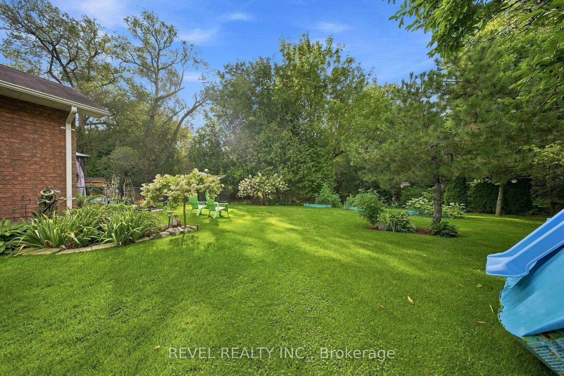 Photo 3 of 445 Nickerson Drive, Cobourg — HOMEH