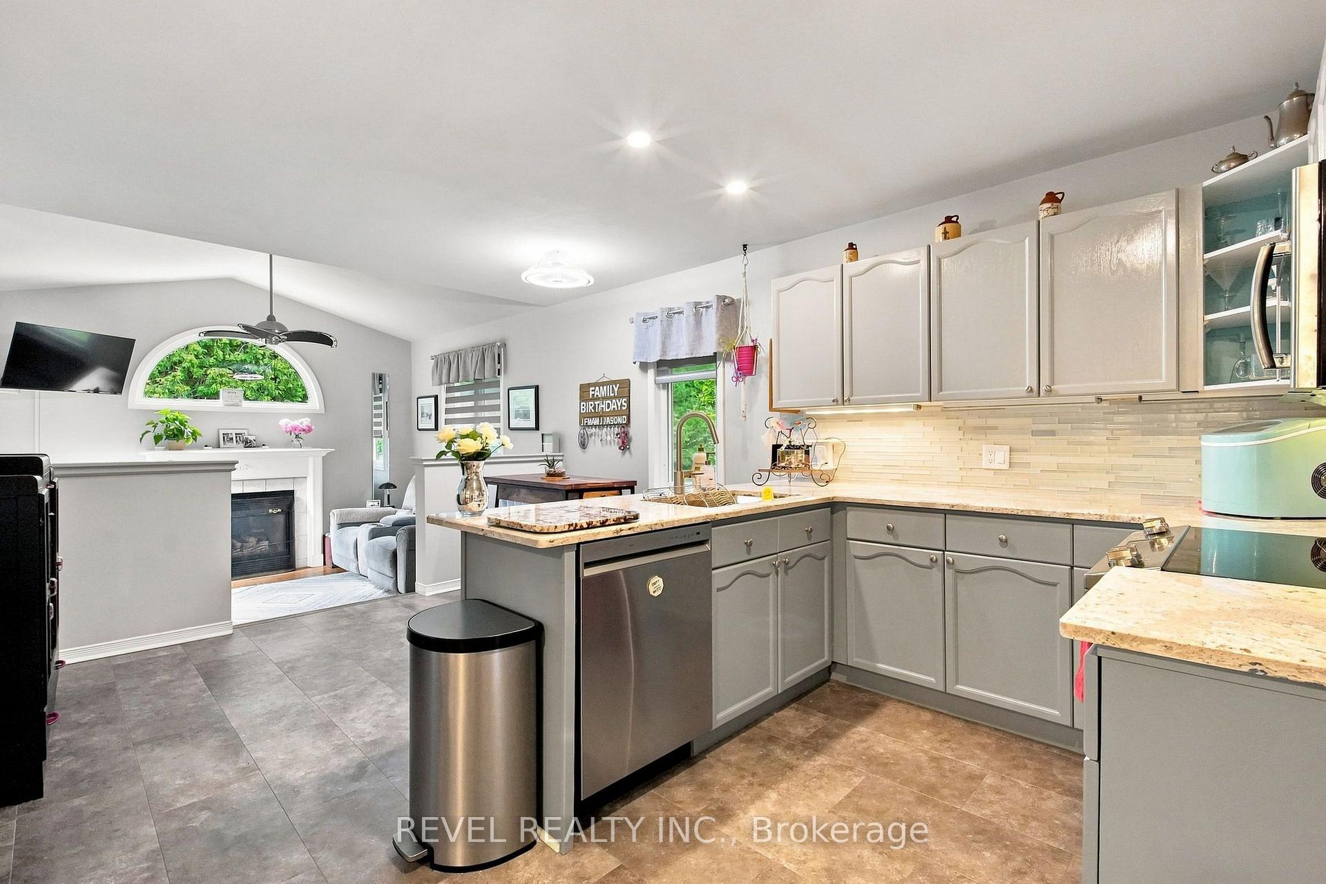 Photo 10 of 445 Nickerson Drive, Cobourg — HOMEH