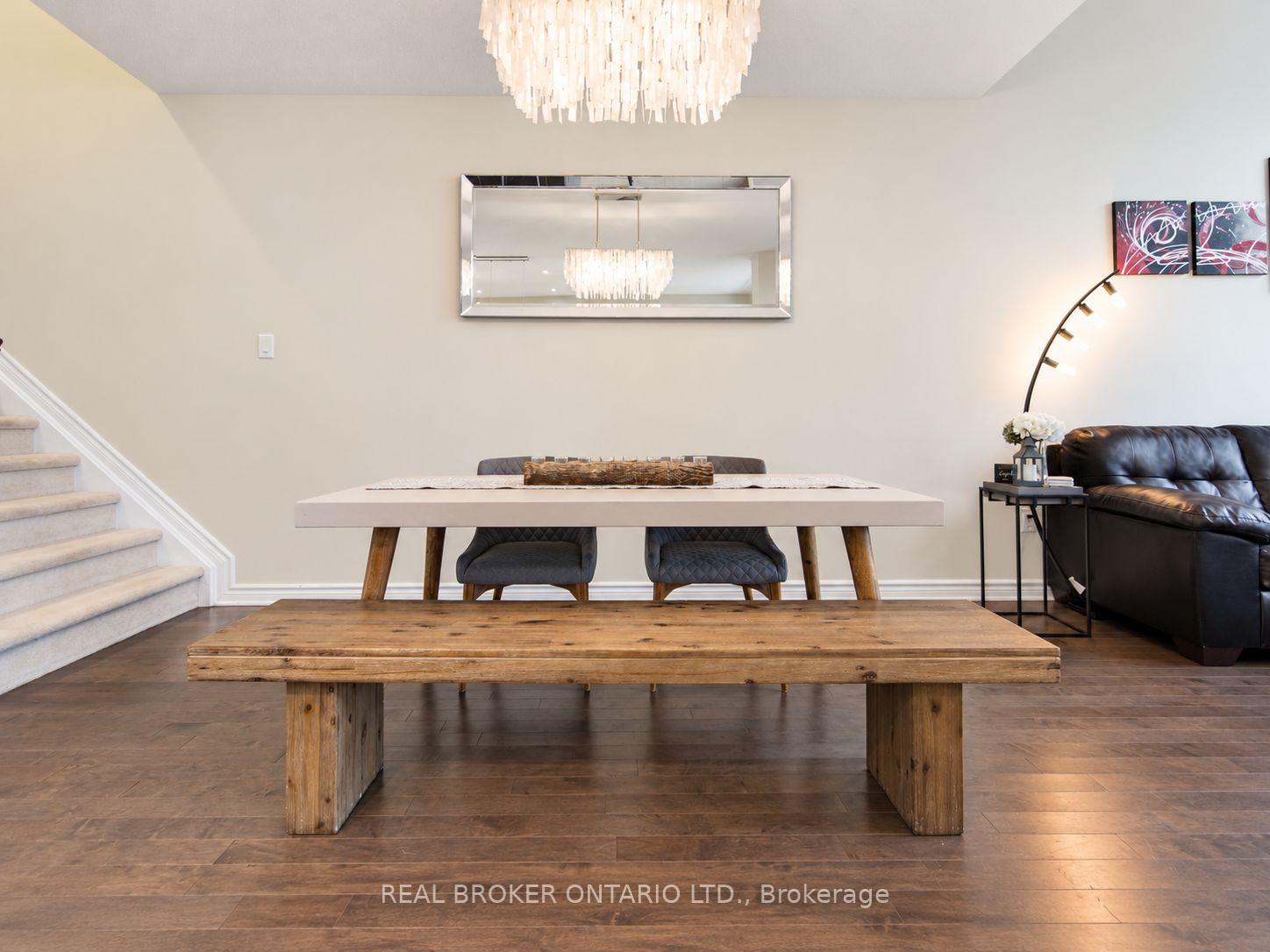 Photo 5 of 281 Livery Street, Ottawa, Kanata - Emerald Meadows/Trailwest — HOMEH