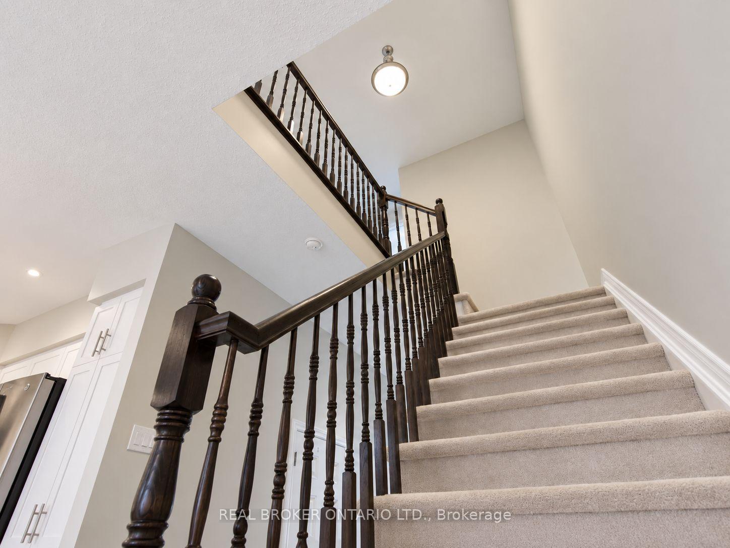 Photo 9 of 281 Livery Street, Ottawa, Kanata - Emerald Meadows/Trailwest — HOMEH