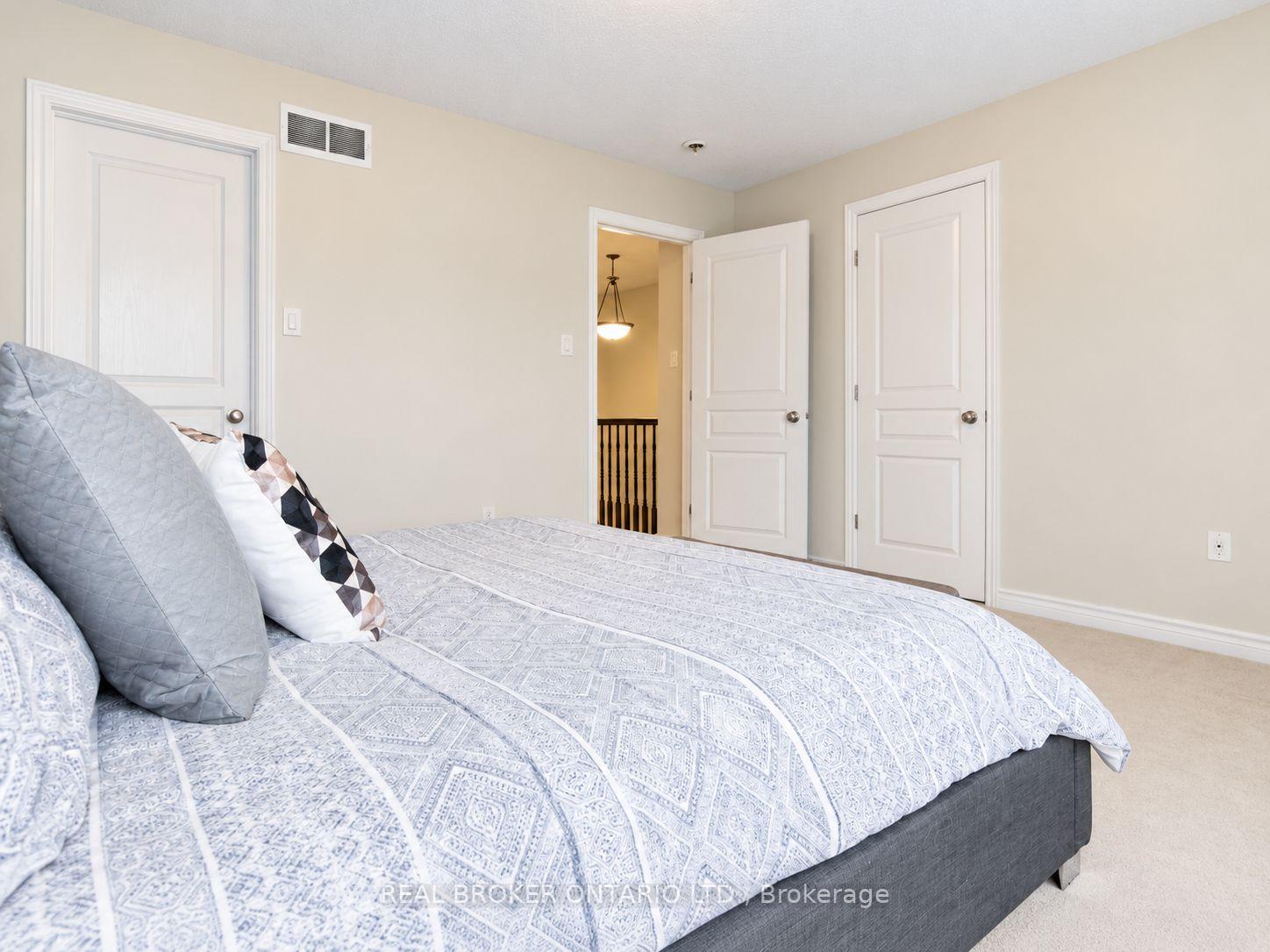 Photo 12 of 281 Livery Street, Ottawa, Kanata - Emerald Meadows/Trailwest — HOMEH
