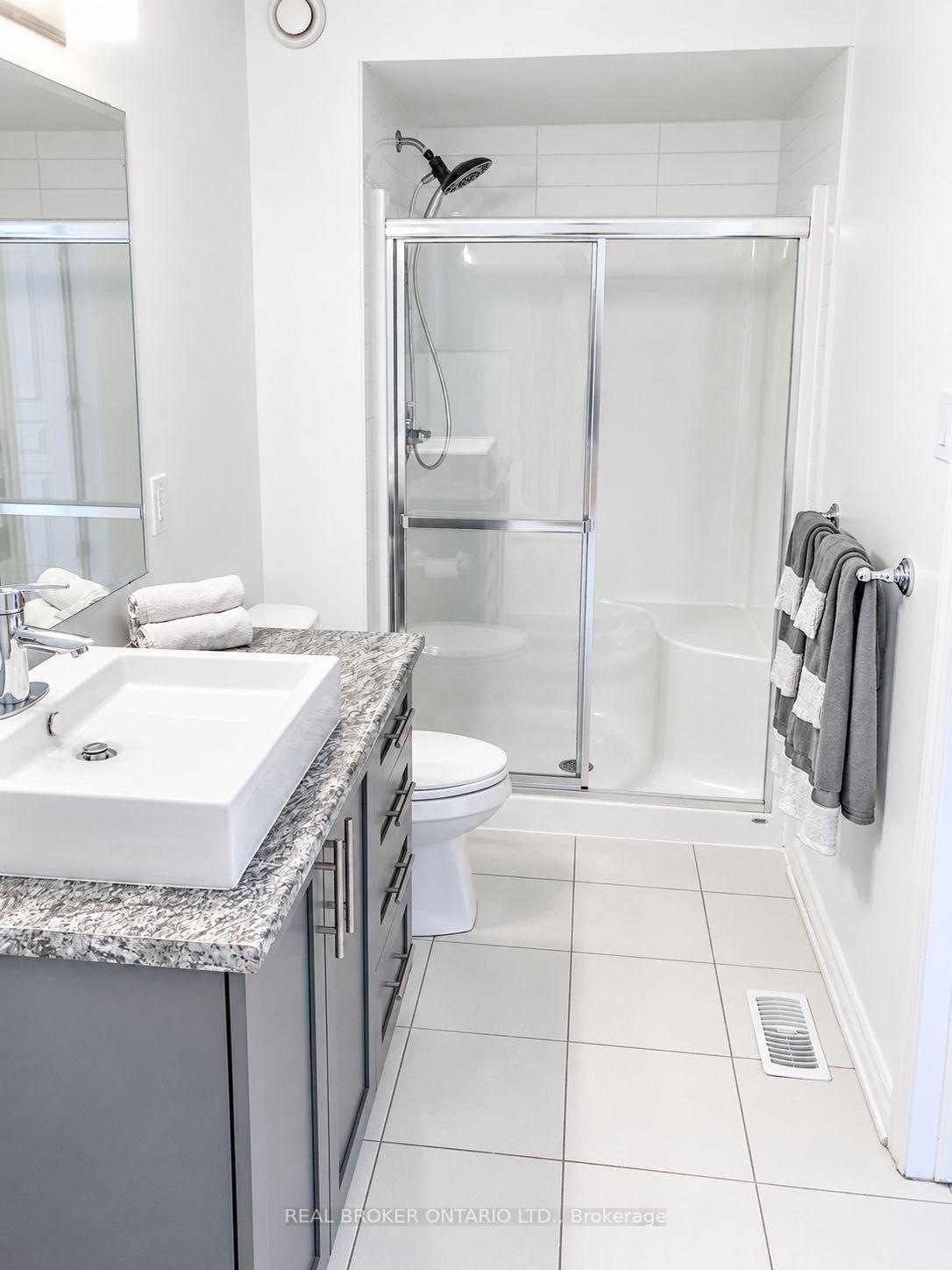 Photo 13 of 281 Livery Street, Ottawa, Kanata - Emerald Meadows/Trailwest — HOMEH