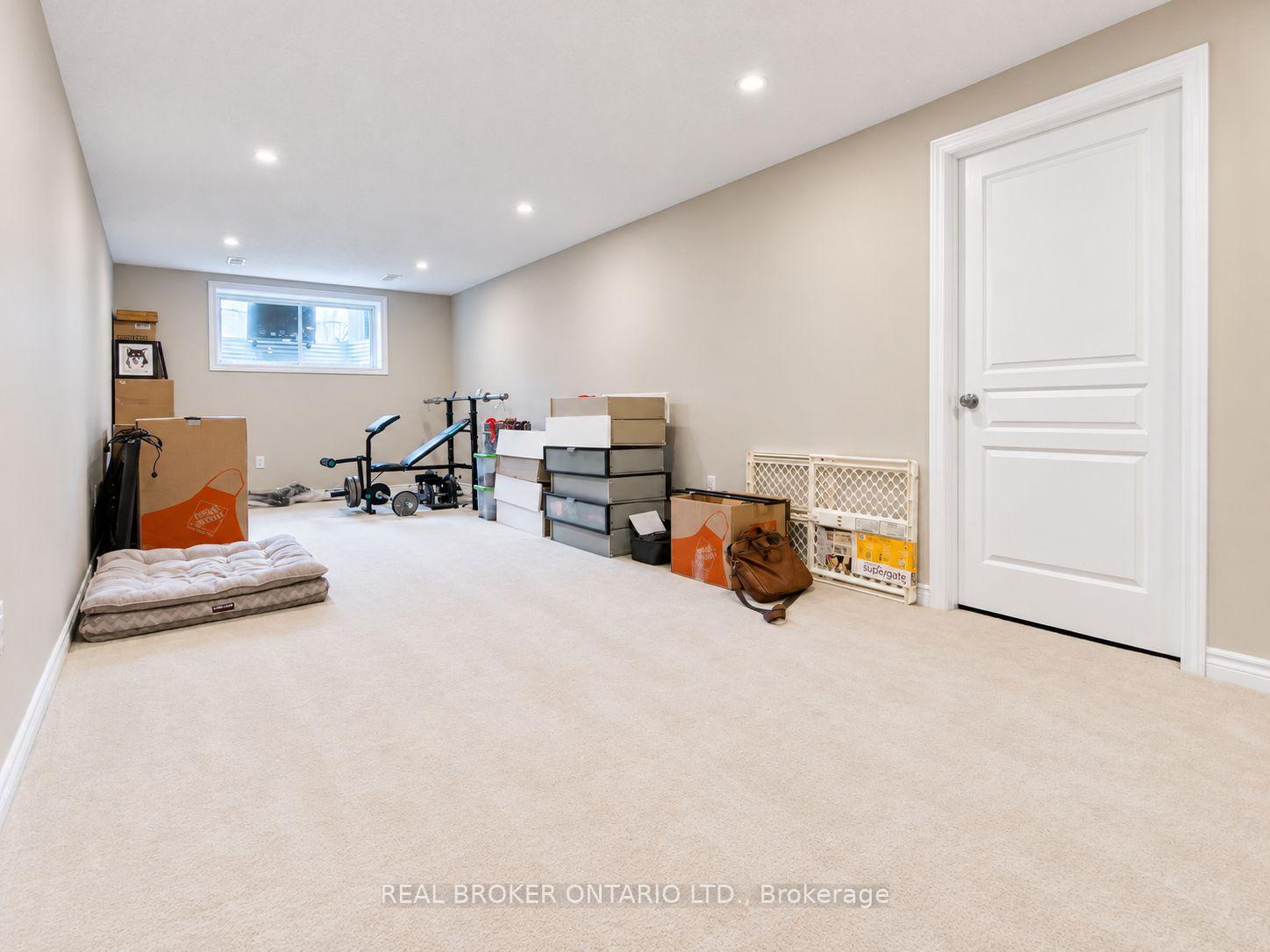 Photo 18 of 281 Livery Street, Ottawa, Kanata - Emerald Meadows/Trailwest — HOMEH