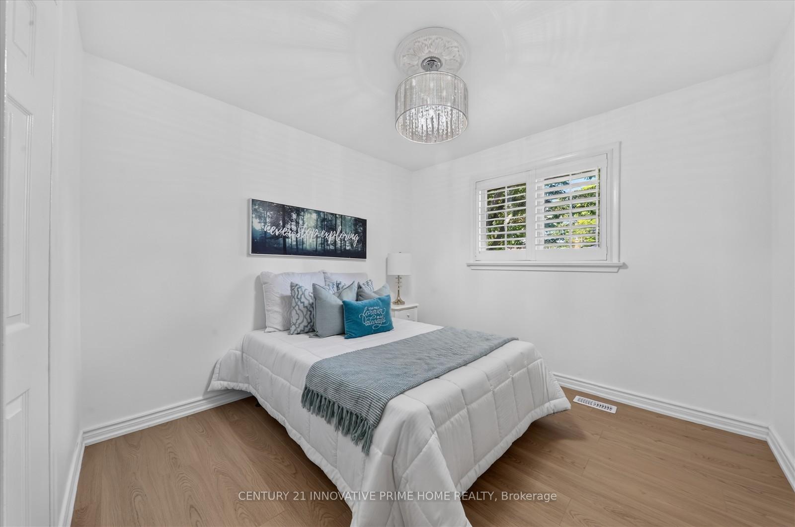 Photo 12 of 722 Brimorton Drive, Scarborough, Woburn — HOMEH