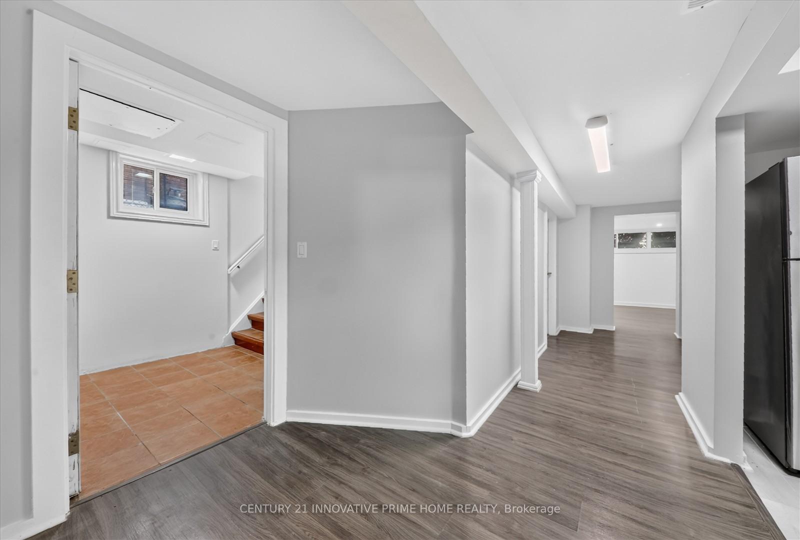 Photo 15 of 722 Brimorton Drive, Scarborough, Woburn — HOMEH