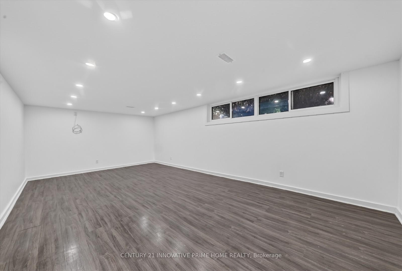 Photo 26 of 722 Brimorton Drive, Scarborough, Woburn — HOMEH