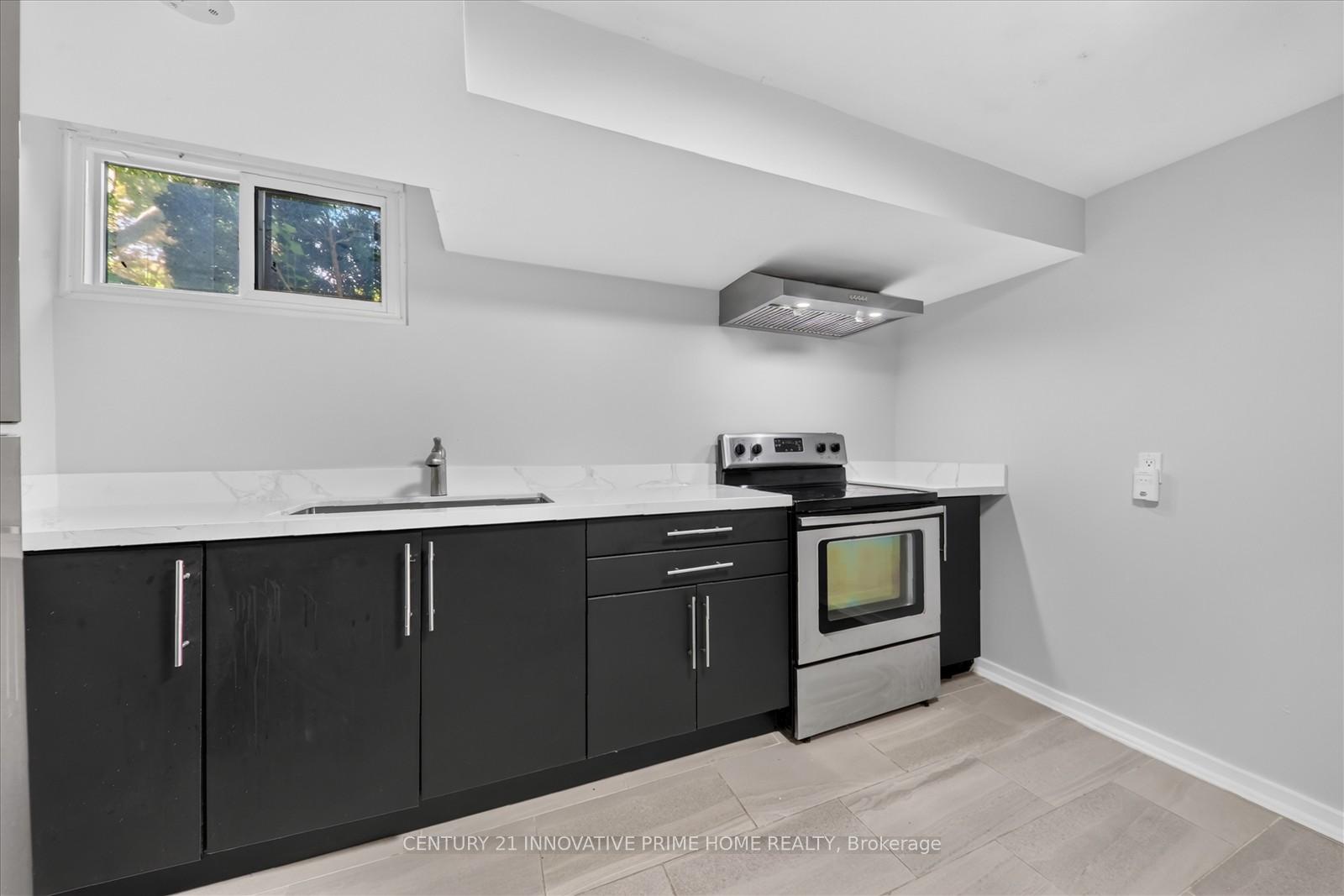 Photo 28 of 722 Brimorton Drive, Scarborough, Woburn — HOMEH