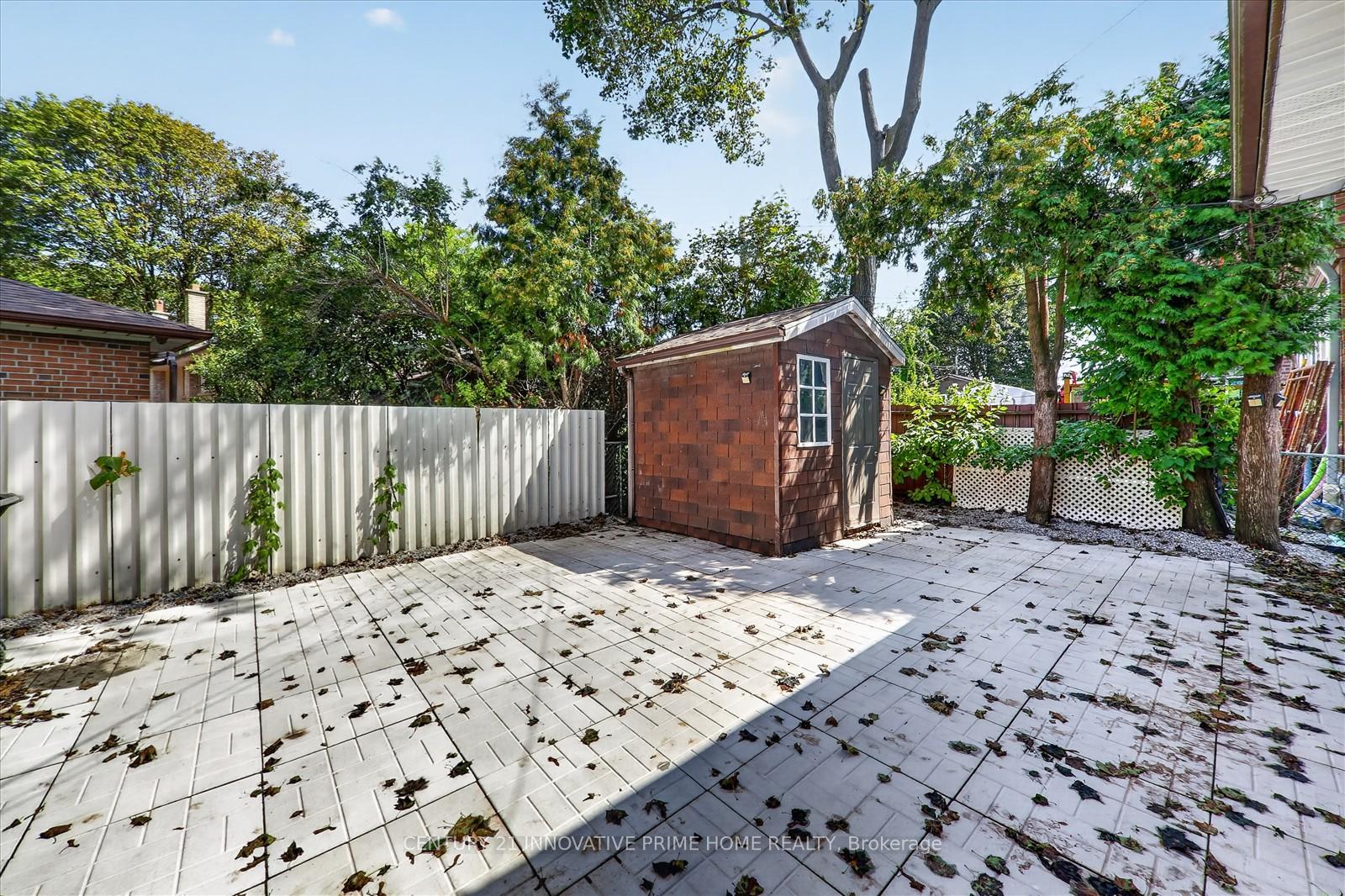 Photo 31 of 722 Brimorton Drive, Scarborough, Woburn — HOMEH