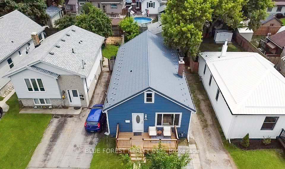 Photo 2 of 104 Delaware Street, London, East M — HOMEH