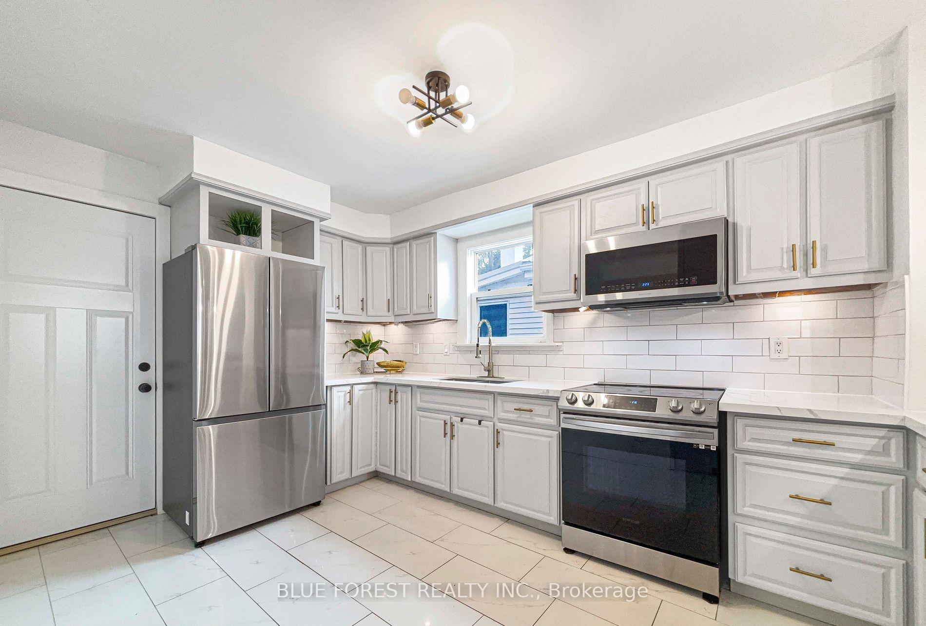 Photo 6 of 104 Delaware Street, London, East M — HOMEH