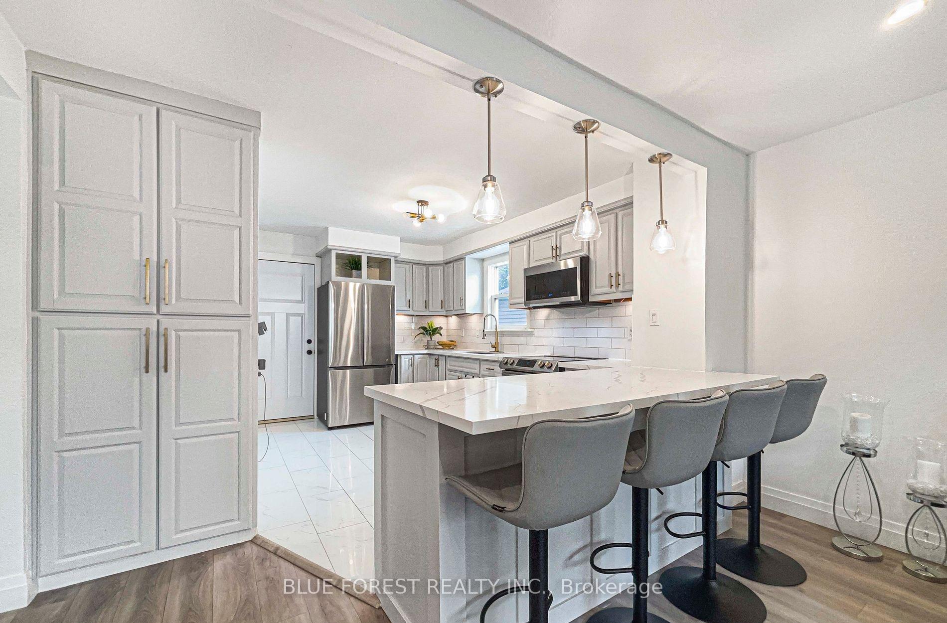 Photo 8 of 104 Delaware Street, London, East M — HOMEH